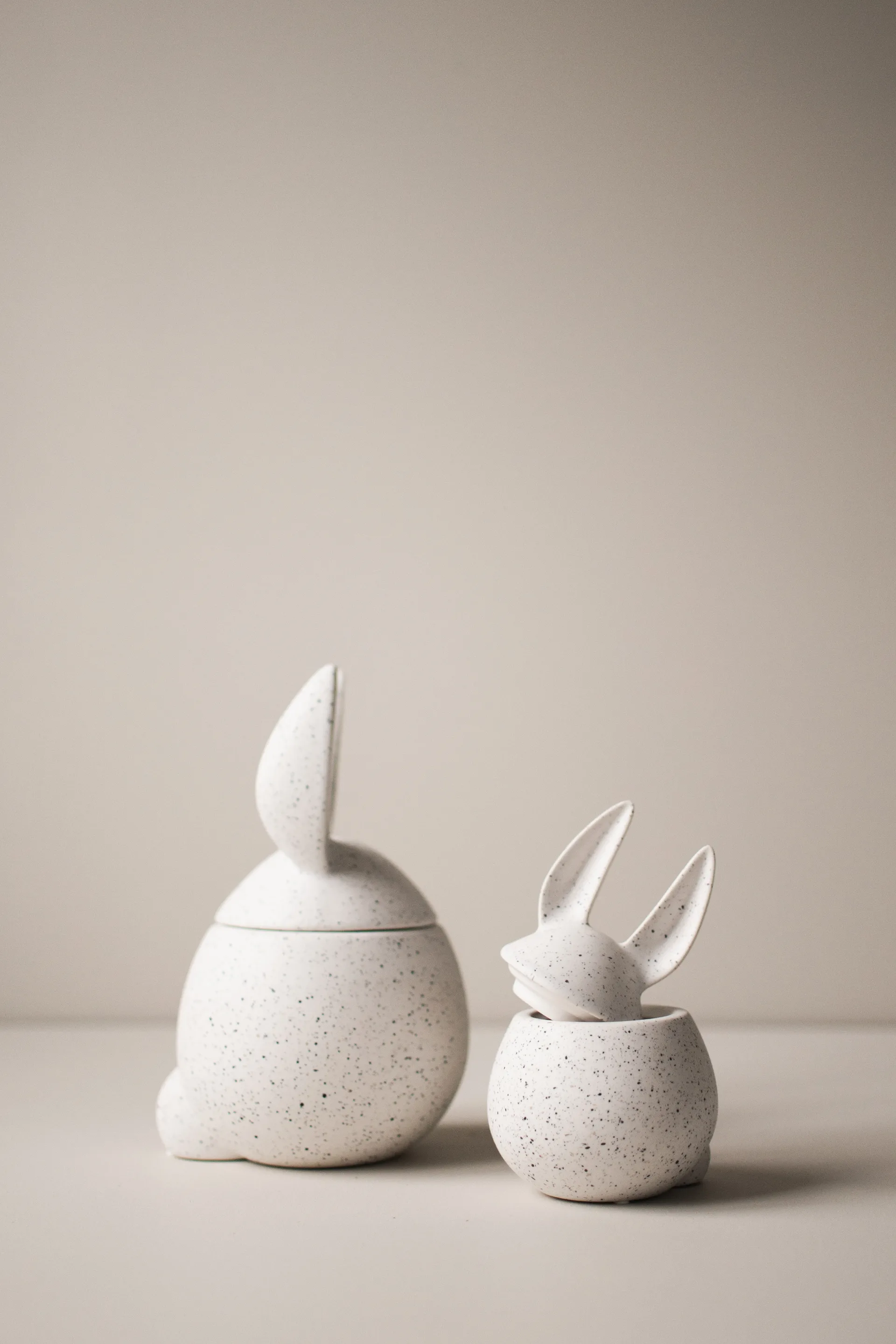 이팅 래빗 보울 스몰, white dot DBKD | 디비케이디