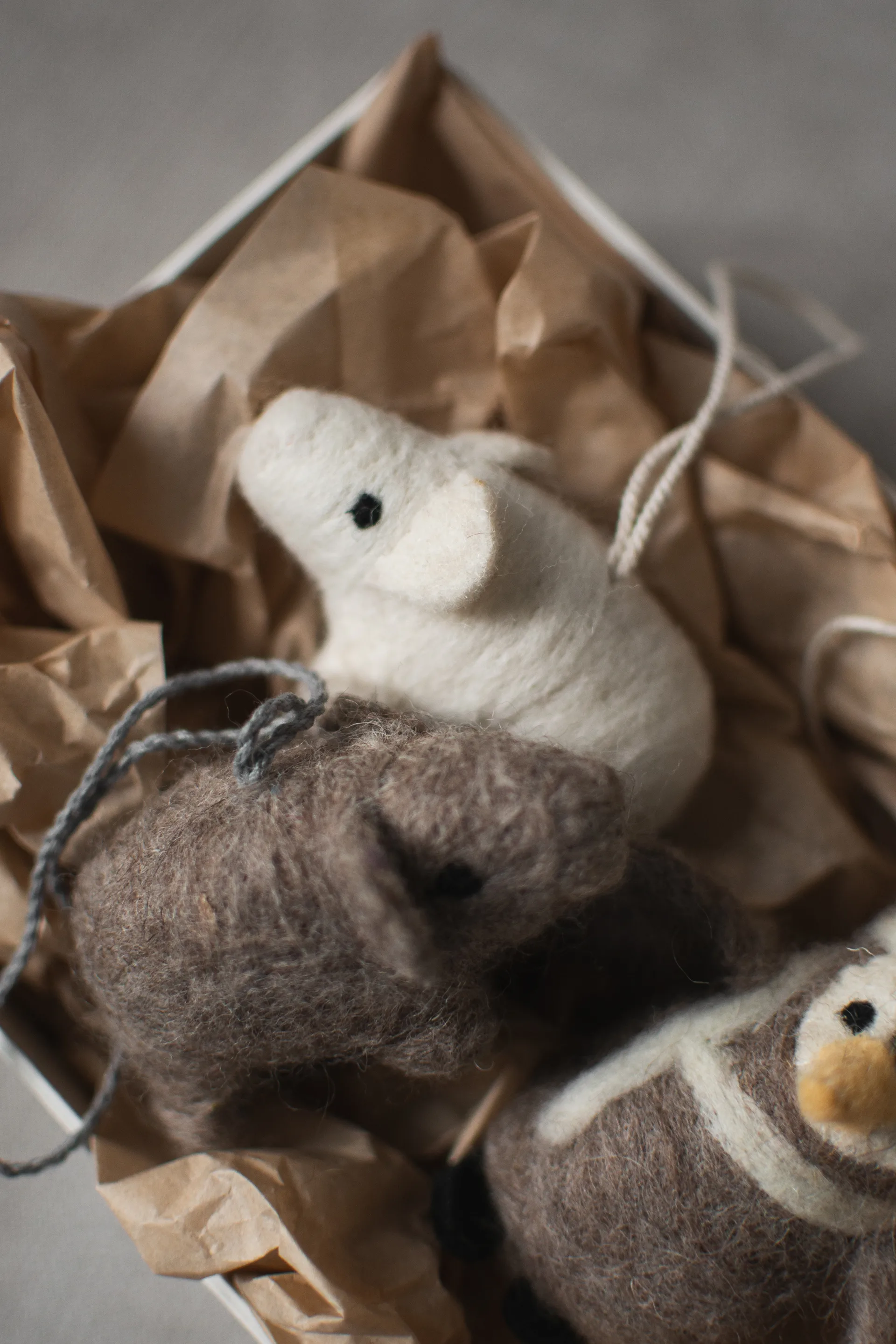 행잉 피그 장식 행거, White DBKD | 디비케이디