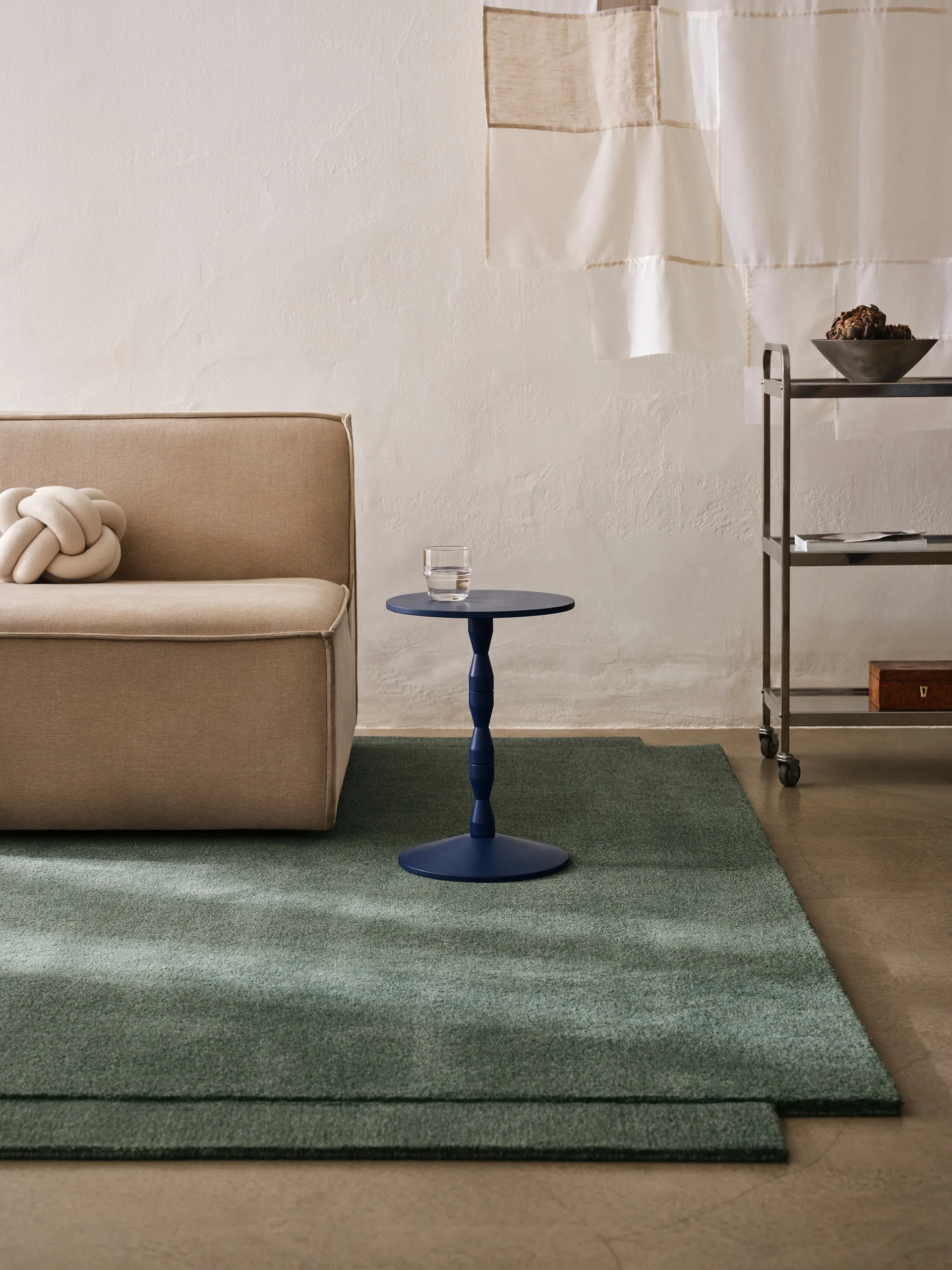 페디스탈 테이블 Ø31x67.5 cm, Blue Design House Stockholm | 디자인하우스스톡홀름