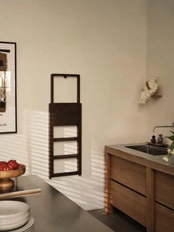 스텝 사다리 - Dark oak - Design House Stockholm | 디자인하우스스톡홀름