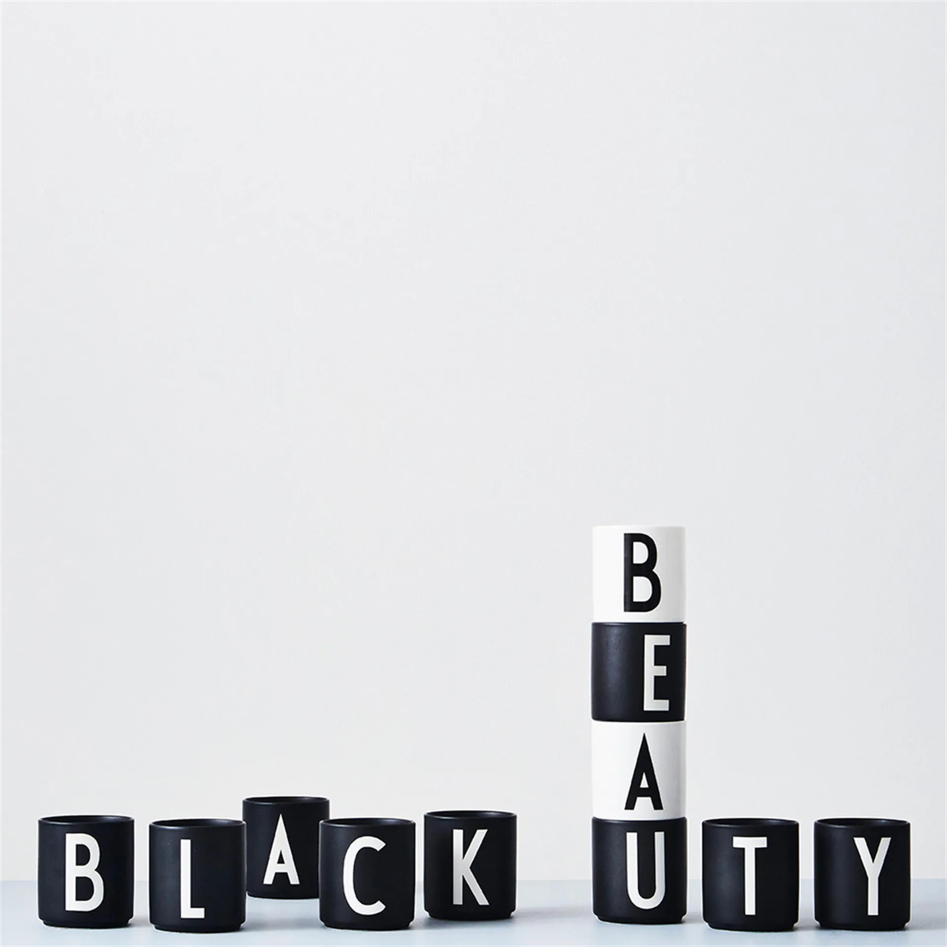 디자인레터스 컵 블랙, J Design Letters | 디자인레터스