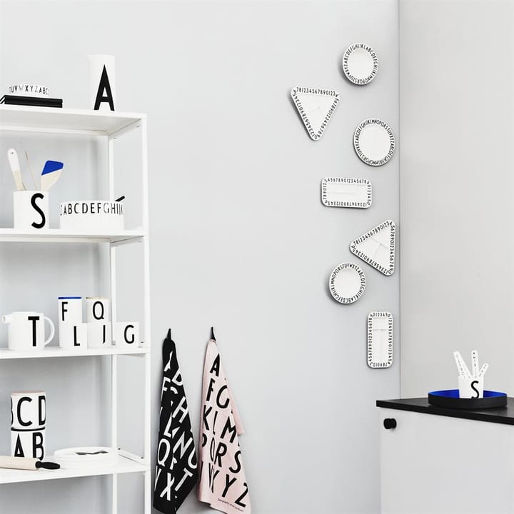 스낵 접시 멜라민 - triangular - Design Letters | 디자인레터스