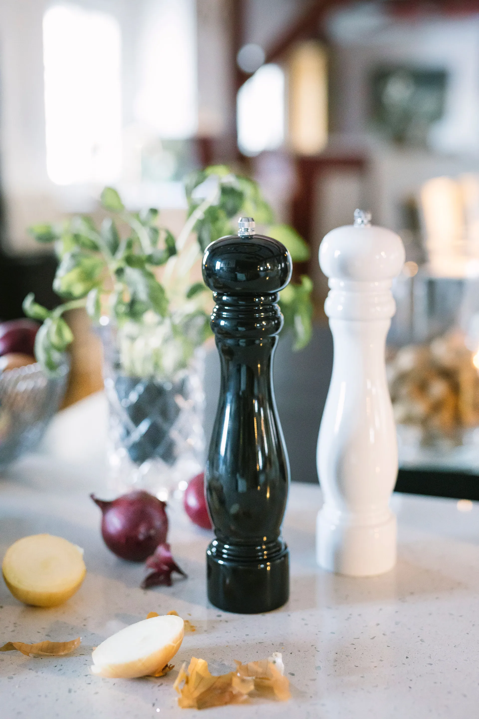 카로우 페퍼- & 솔트 밀 톨 스무스 27 cm, Black Dorre | 도레