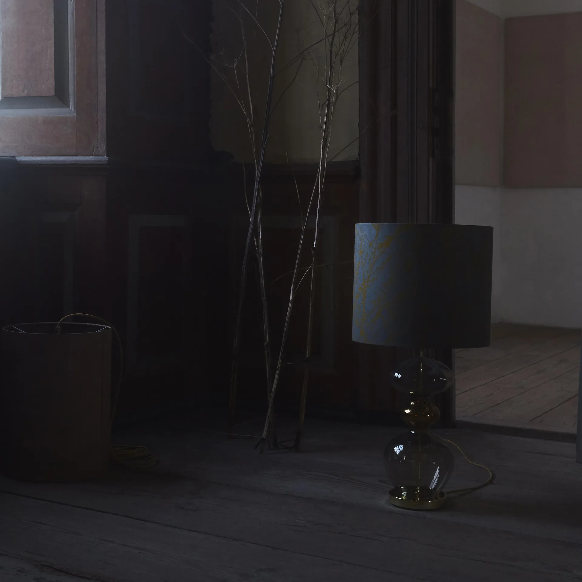 푸츄라 테이블 조명 베이스, clear + gold-coloured cord EBB & FLOW | 에브 & 플로우