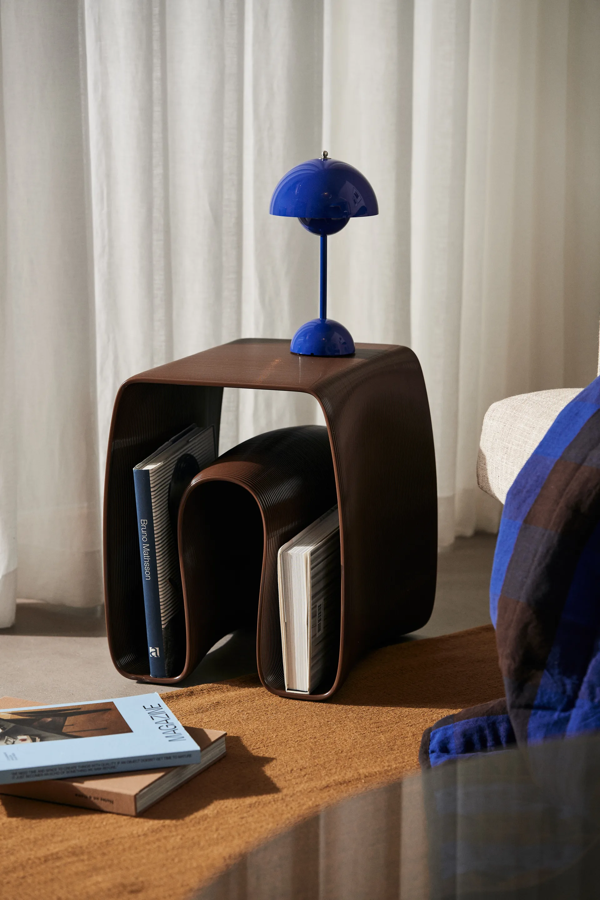 Eel 사이드 테이블 38x40 cm, Chocolate Ekbacken Studios | 에크백엔 스튜디오