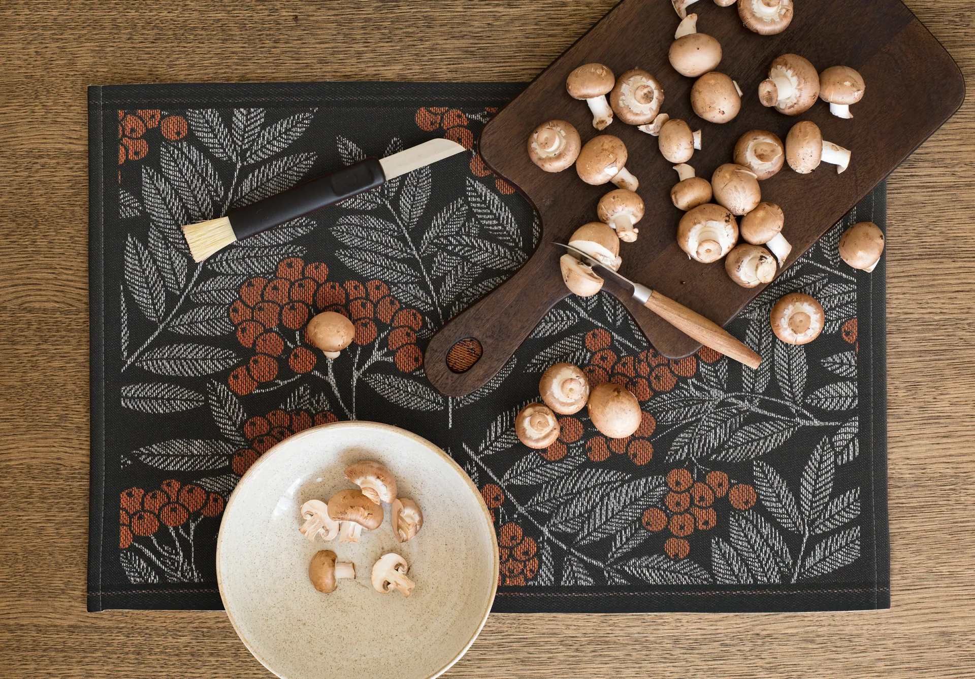 Rönnbärssingle 테이블매트, 35x48 cm Ekelund Linneväveri | 에켈룬드 린네바베리