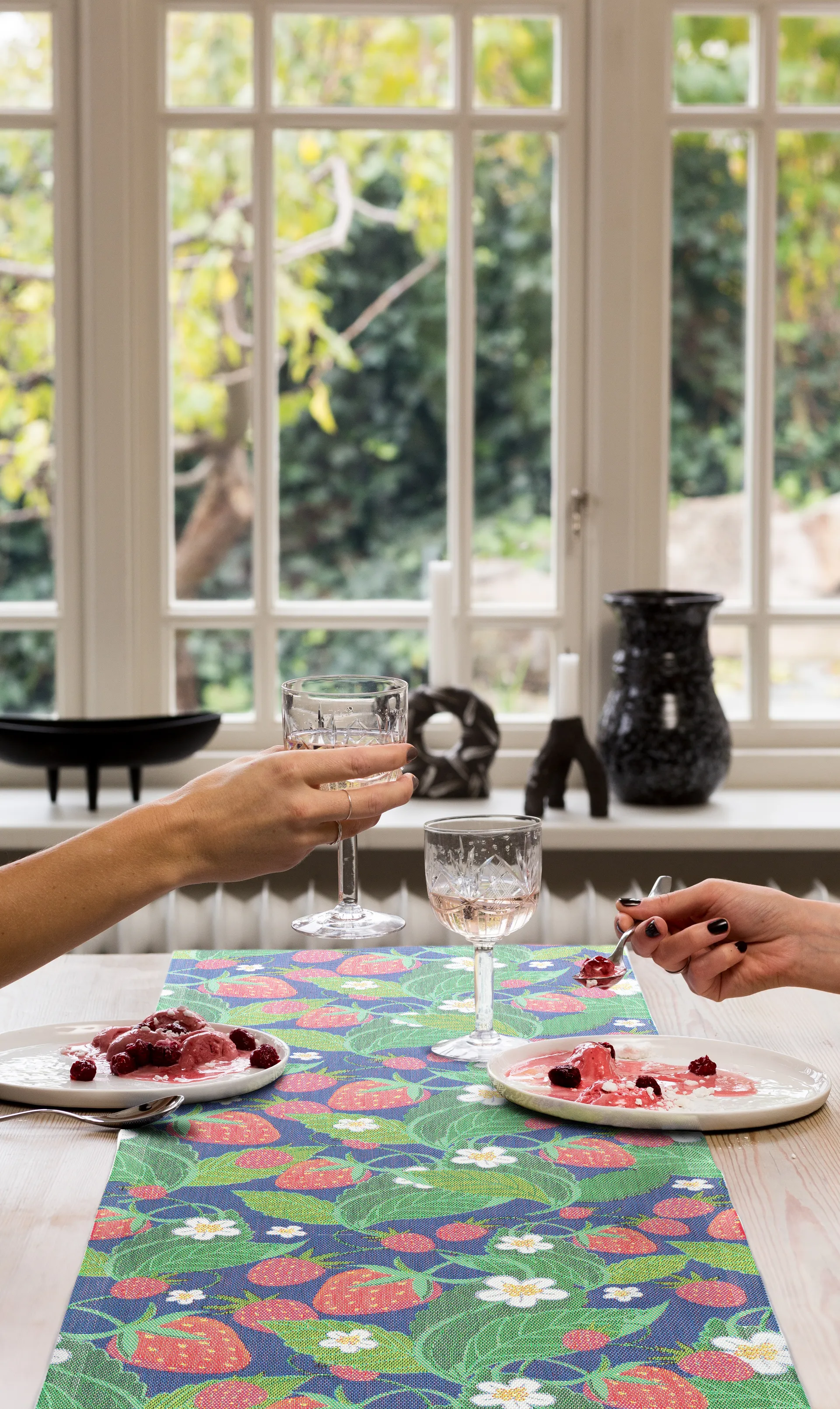 Sengana 러너, 35x100 cm Ekelund Linneväveri | 에켈룬드 린네바베리