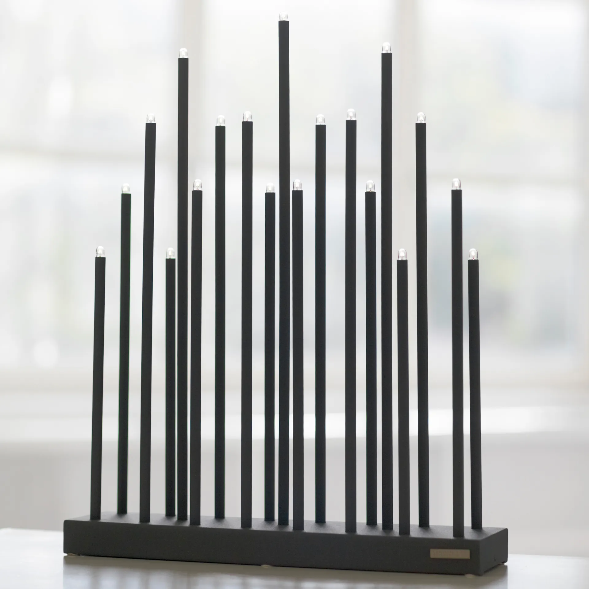 엘플루겐, Charcoal black Elflugan | 엘플루간