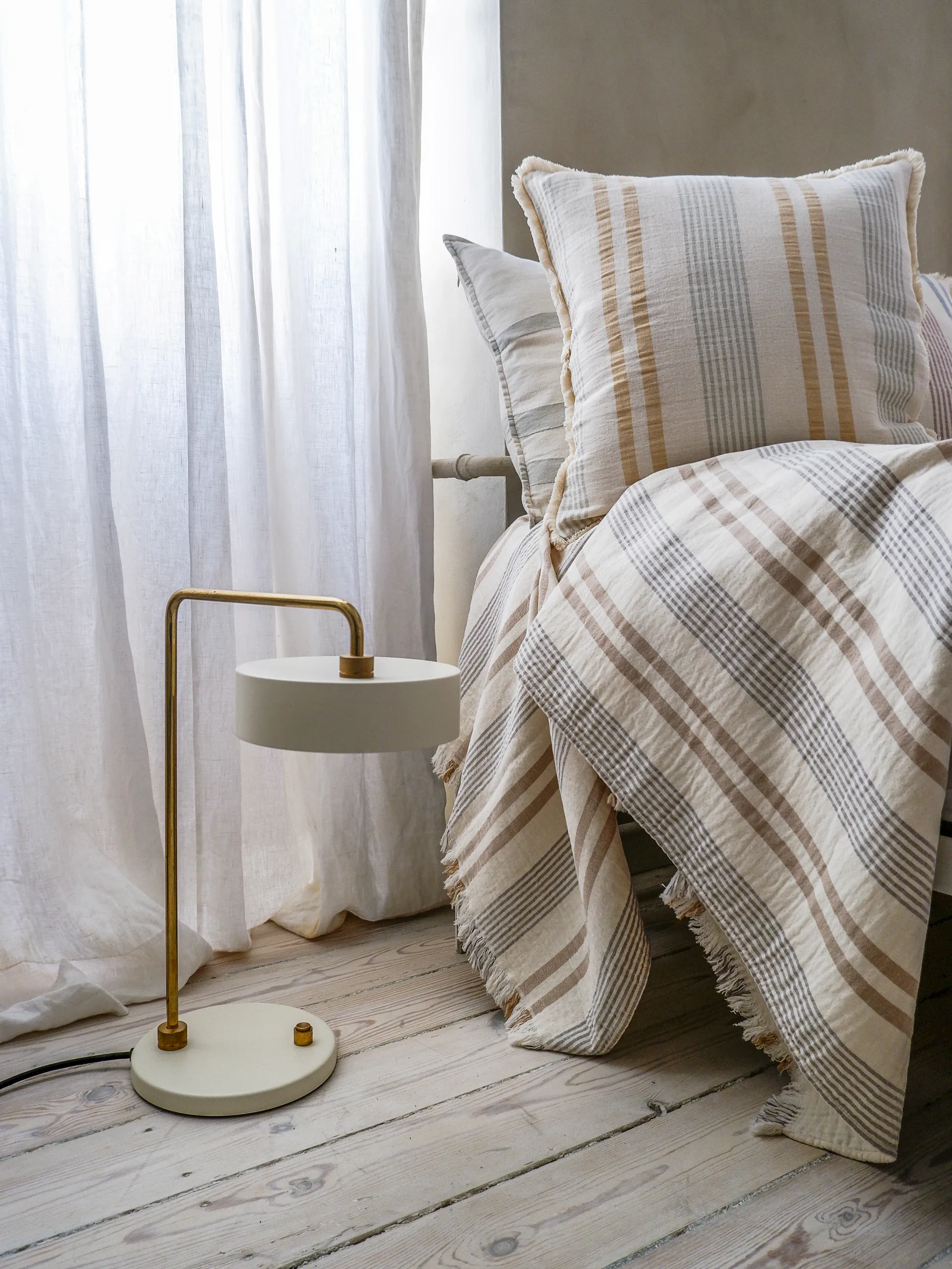 아이리스 쿠션 커버 50x50 cm, Yellow-Green Elvang Denmark | 엘방덴마크