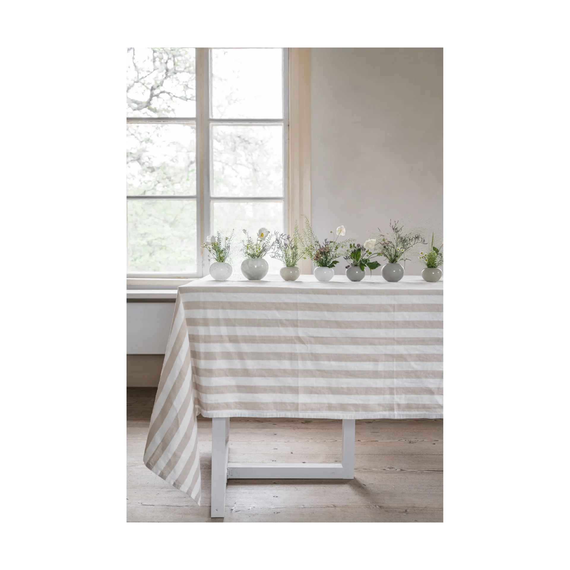 에른스트 식탁보 스트라이프 145x240 cm, Beige-white ERNST | 에른스트