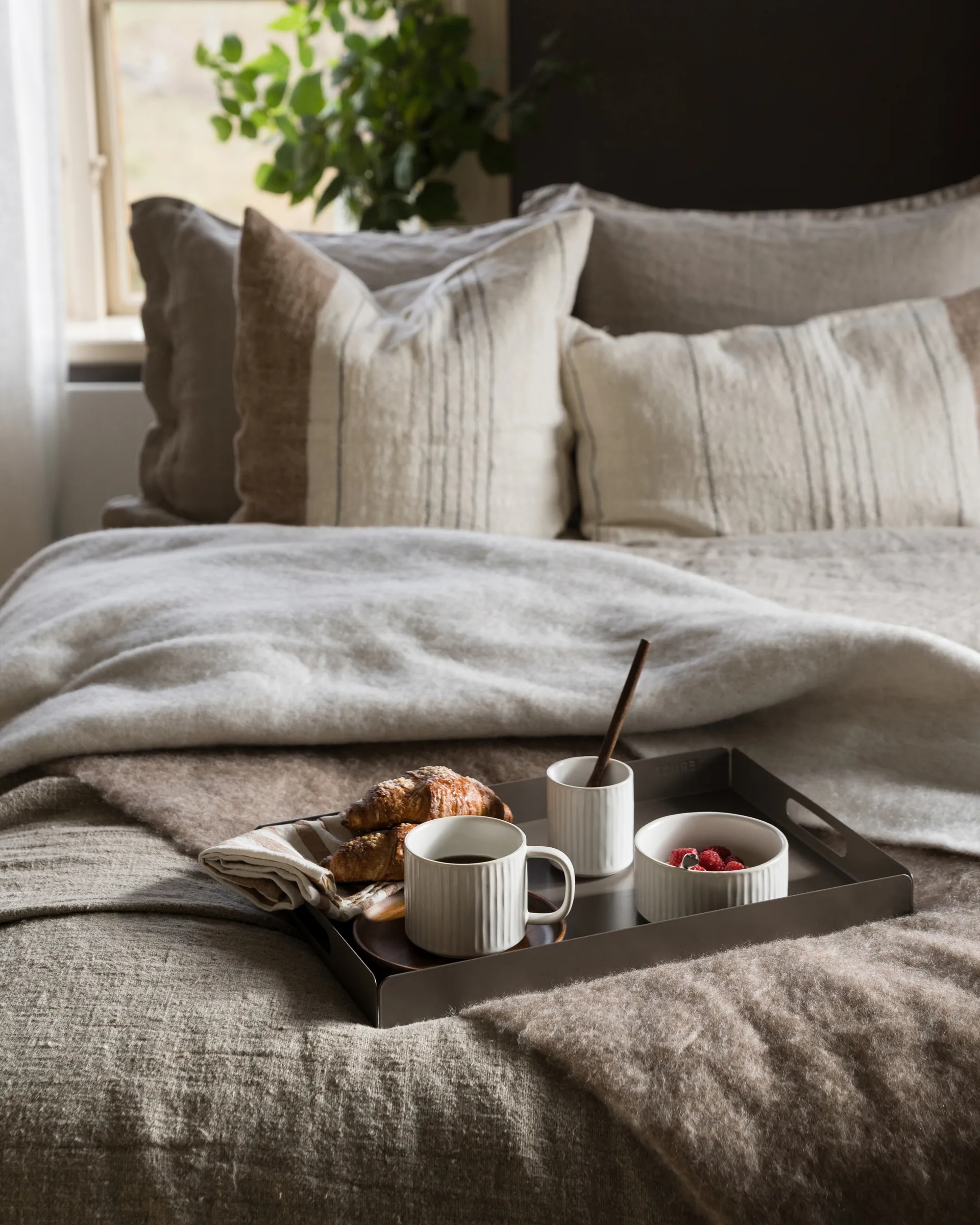 에른스트 트레이 금속 30x45cm, Mole ERNST | 에른스트