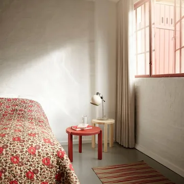 D108 라그네스민데 커피 테이블 Ø48 cm - Carmine red - FDB Møbler