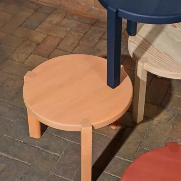 D108 라그네스민데 커피 테이블 Ø48 cm - Peach - FDB Møbler