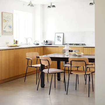 J182 홀멘 체어 - Oak veneer-black legs-taupe - FDB Møbler