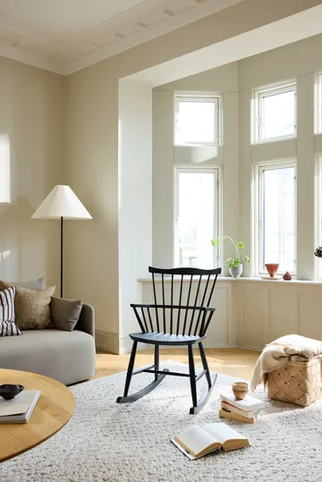 J52G 흔들의자 - Beech Ral 9005 - FDB Møbler