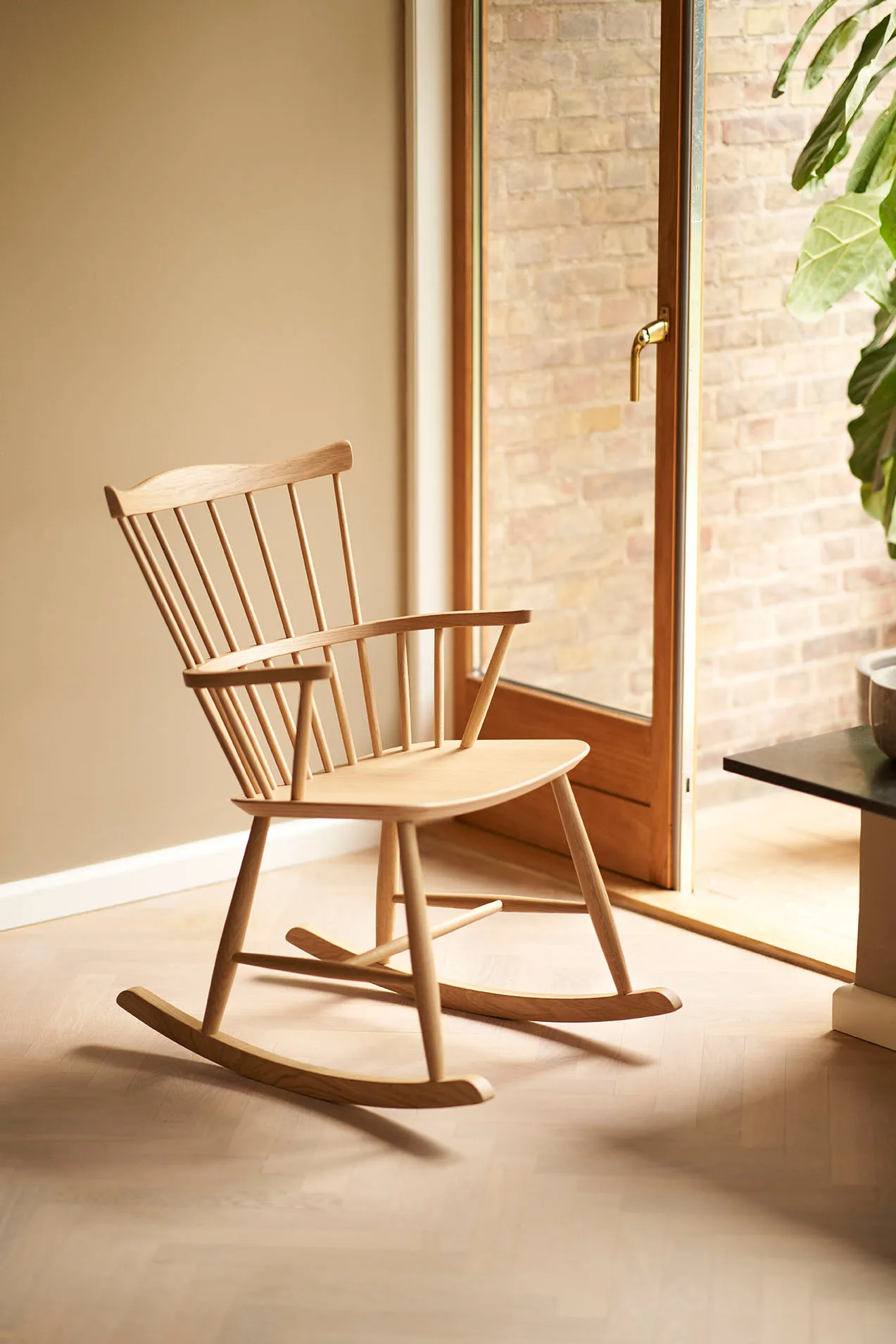 J52G 흔들의자, Oak nature oil FDB Møbler