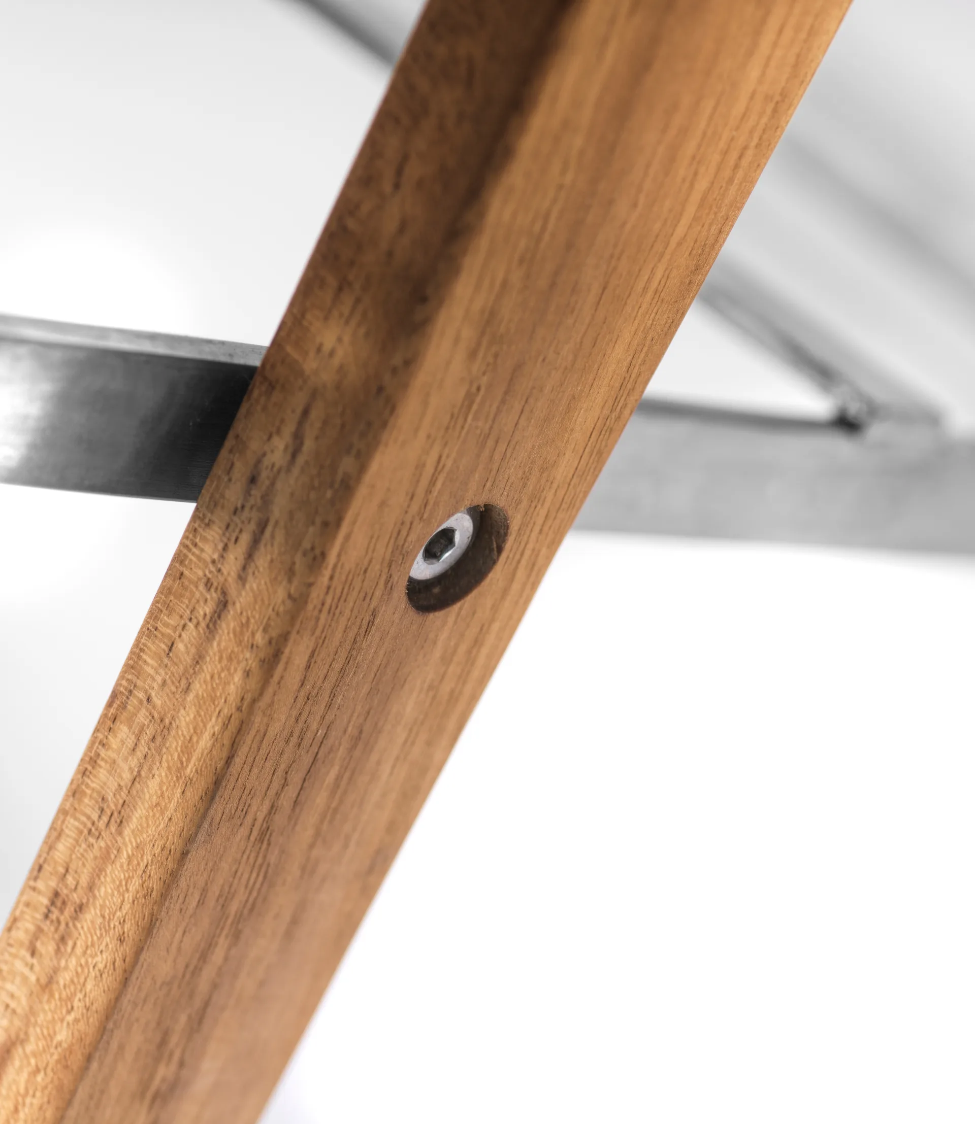 M24 릴레외 발코니 벤치, Teak-stainless steel FDB Møbler