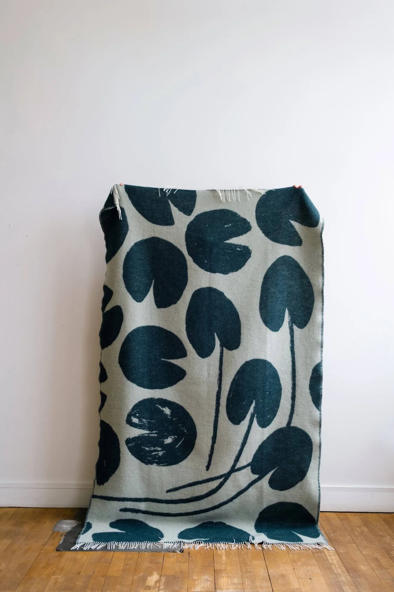 워터 릴리즈 스로우 130x220 cm, Green Fine Little Day | 파인리틀데이