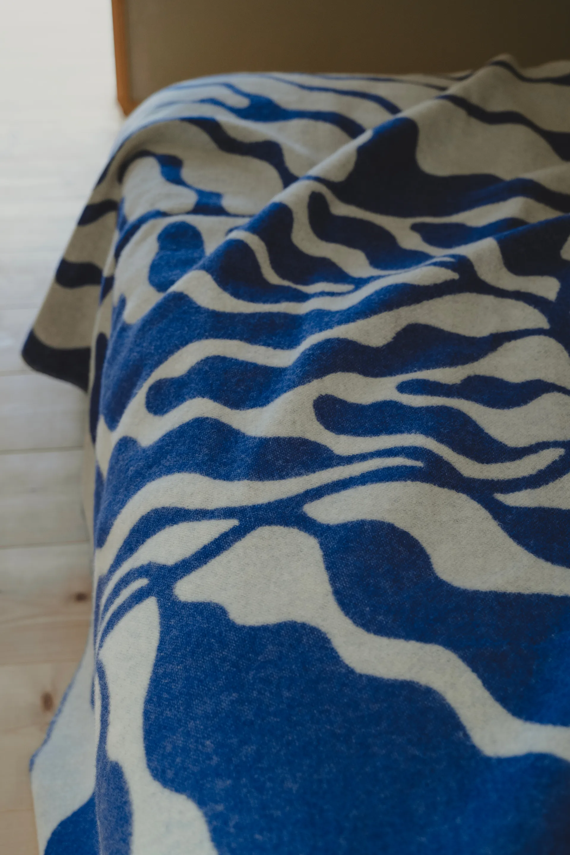 리브스 스로우 130x220cm, Blue-white Fine Little Day | 파인리틀데이