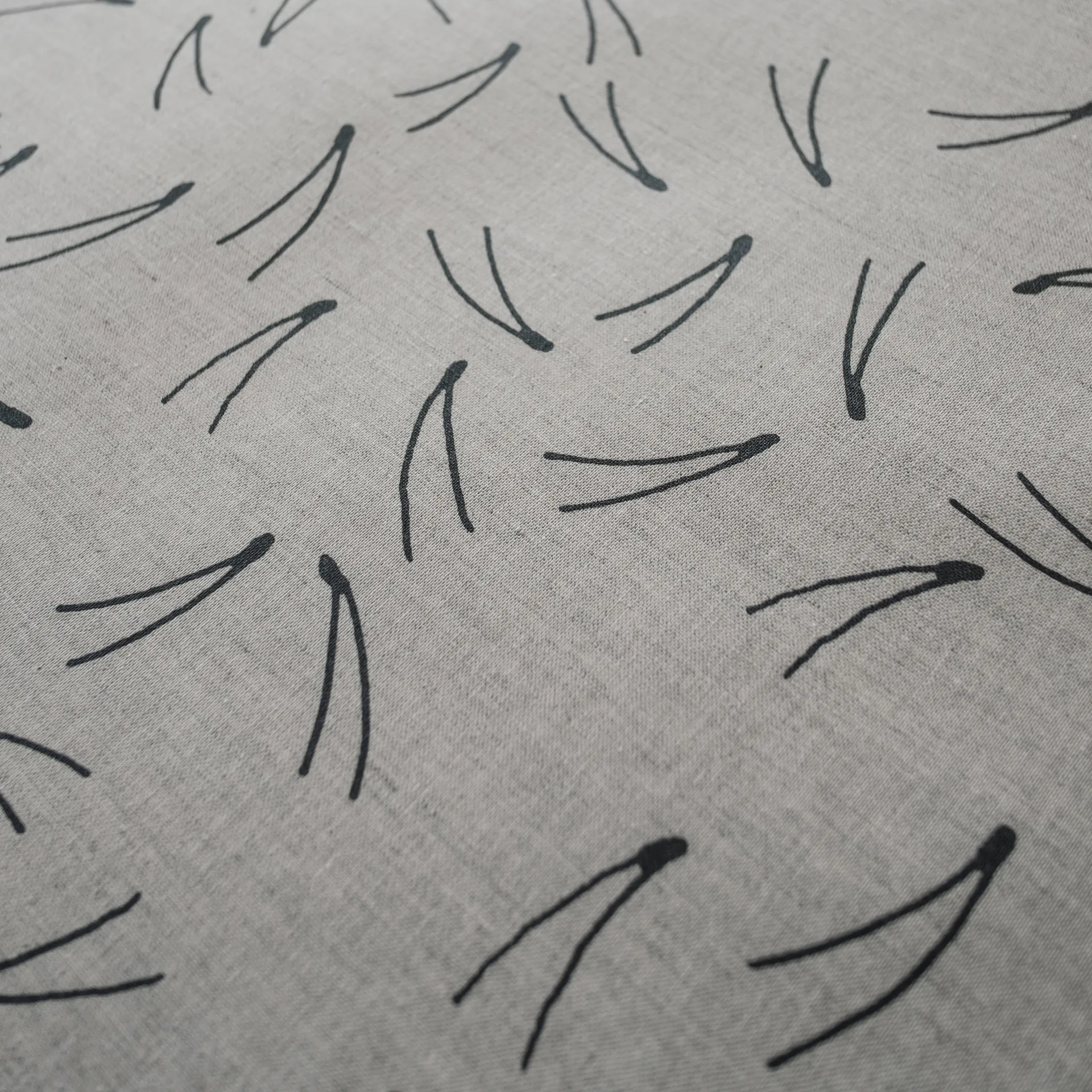 바르 테이블 클로스 137x238 cm, Black-nature Fine Little Day | 파인리틀데이