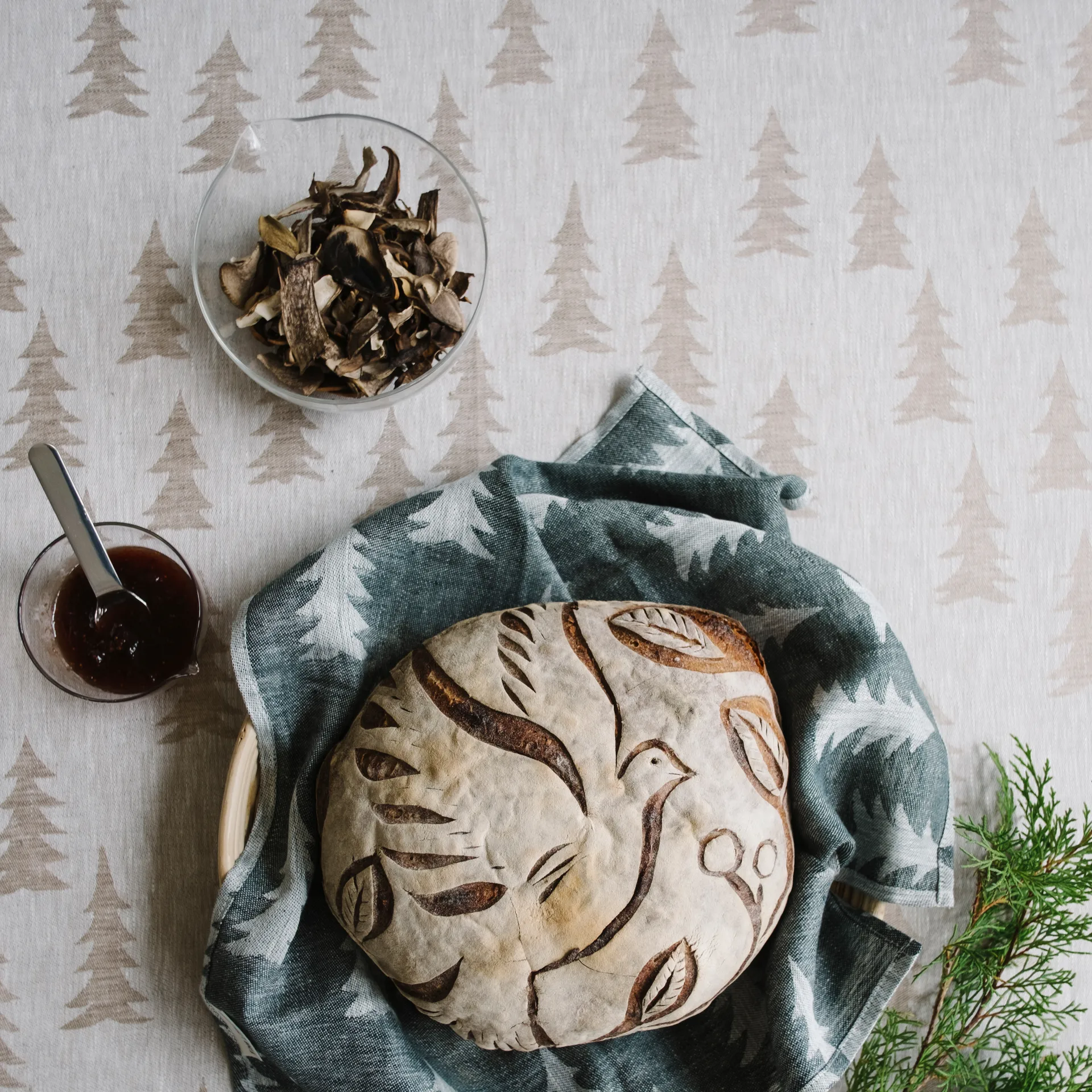 그랜 테이블 클로스리넨 147x147 cm, sand Fine Little Day | 파인리틀데이