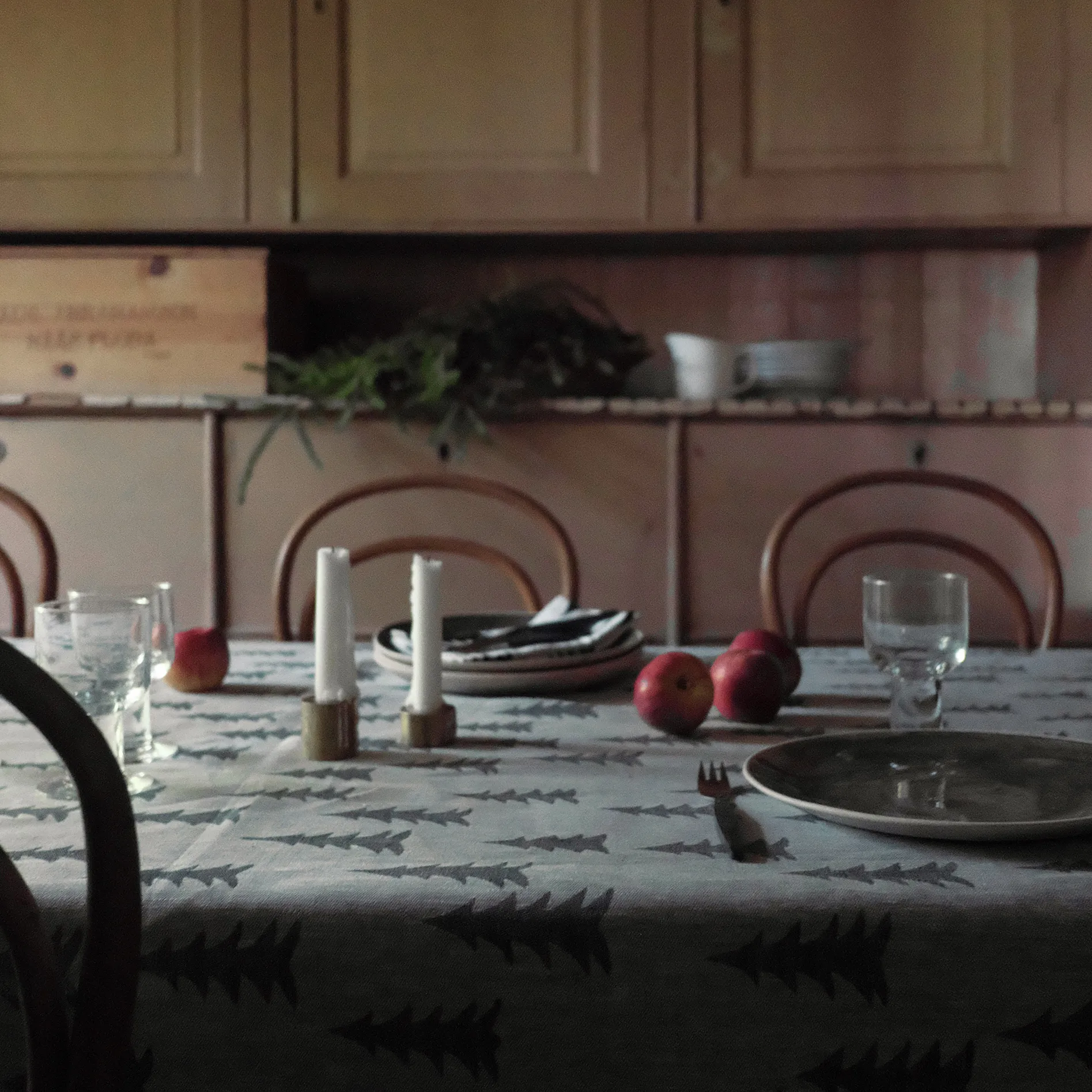 그랜 자카드 테이블 클로쓰 147x250 cm, green-grey Fine Little Day | 파인리틀데이