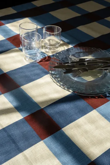 펠트 테이블클로스 149x250 cm - Plum - Fine Little Day | 파인리틀데이