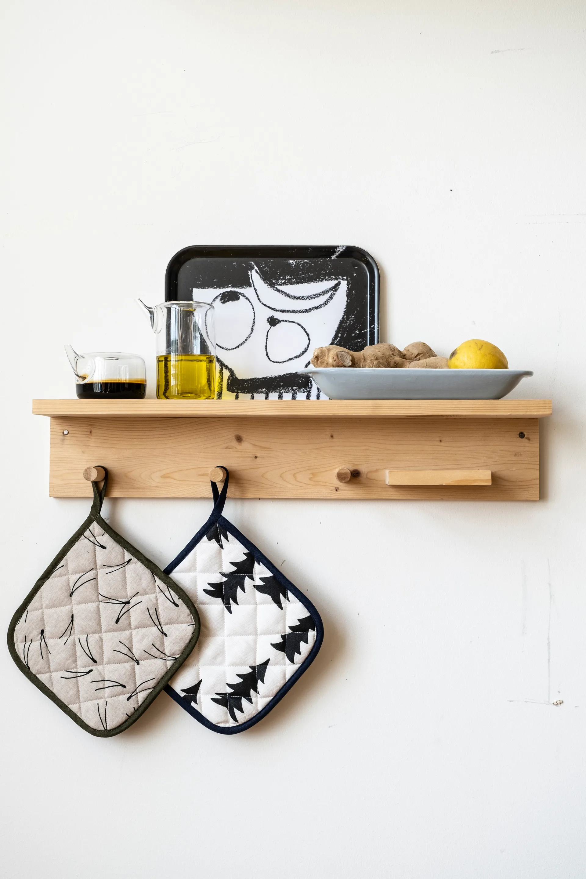 그랜 퀼티드 오븐 장갑 21x21 cm, White-black Fine Little Day | 파인리틀데이