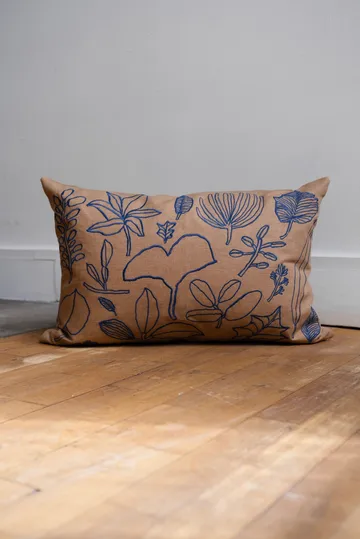 보타닉 쿠션 커버 38x58 cm - Brown-Blue - Fine Little Day | 파인리틀데이