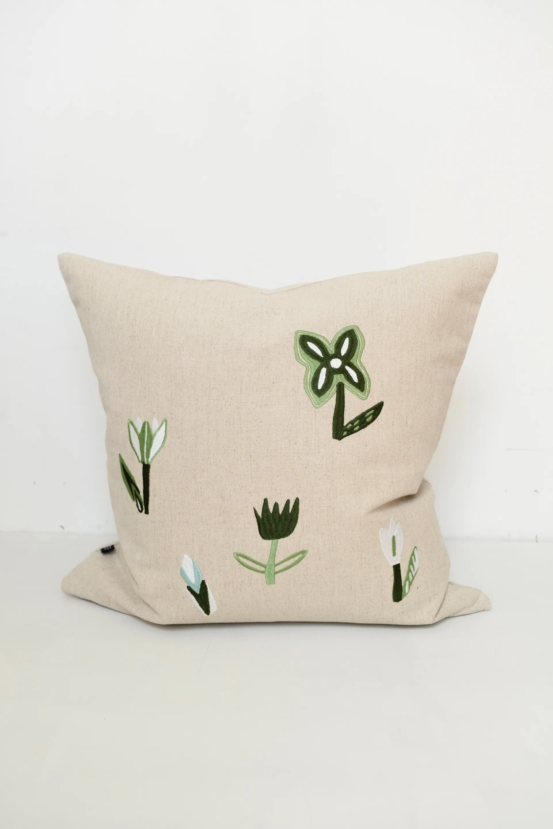 튤립 쿠션 커버 48x48 cm, Nature-Green Fine Little Day | 파인리틀데이
