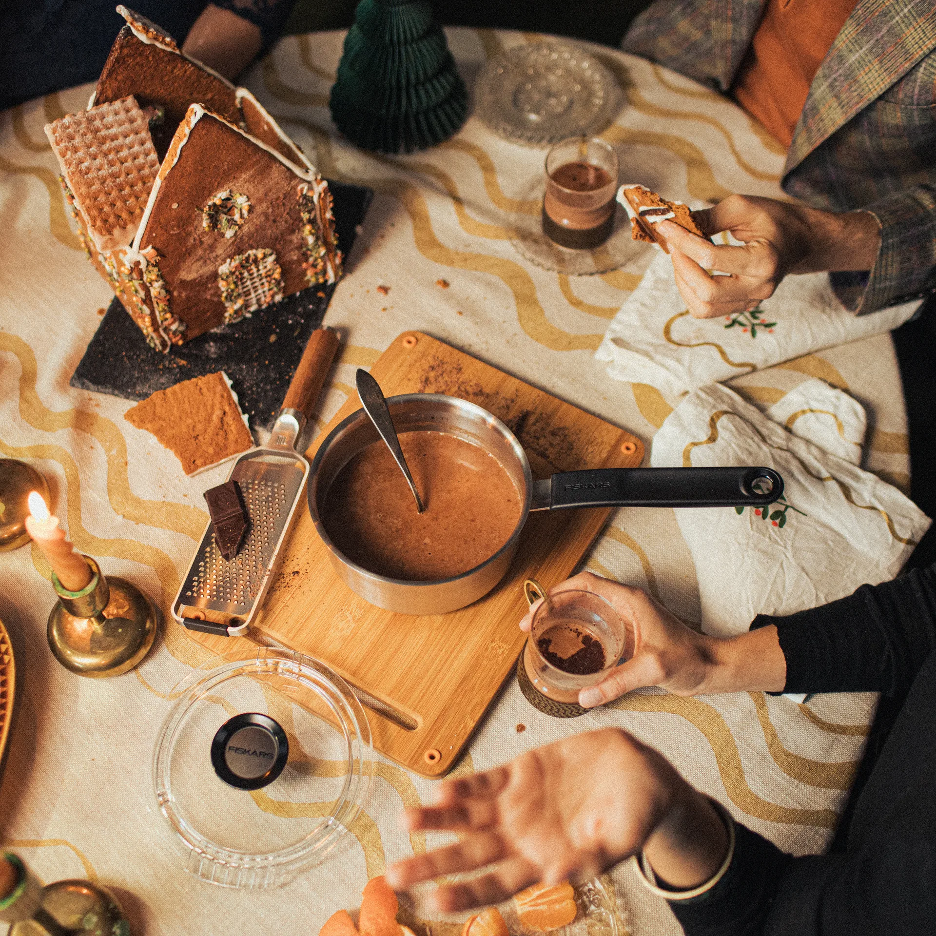 펑셔널 폼 소스 팬 뚜껑 세트, 1.5 L Fiskars | 피스카스