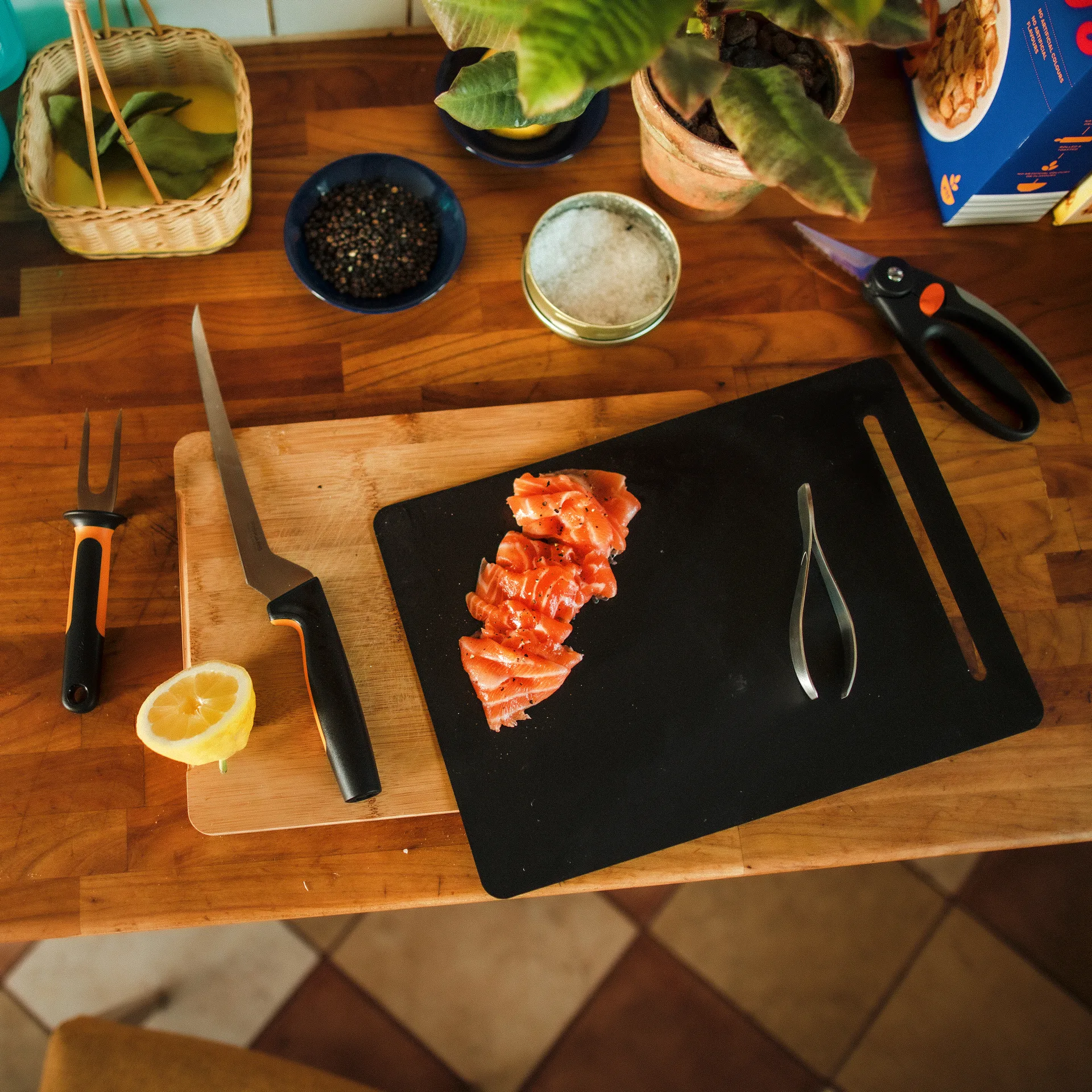 펑셔널 폼 필렛 나이프, 22 cm Fiskars | 피스카스