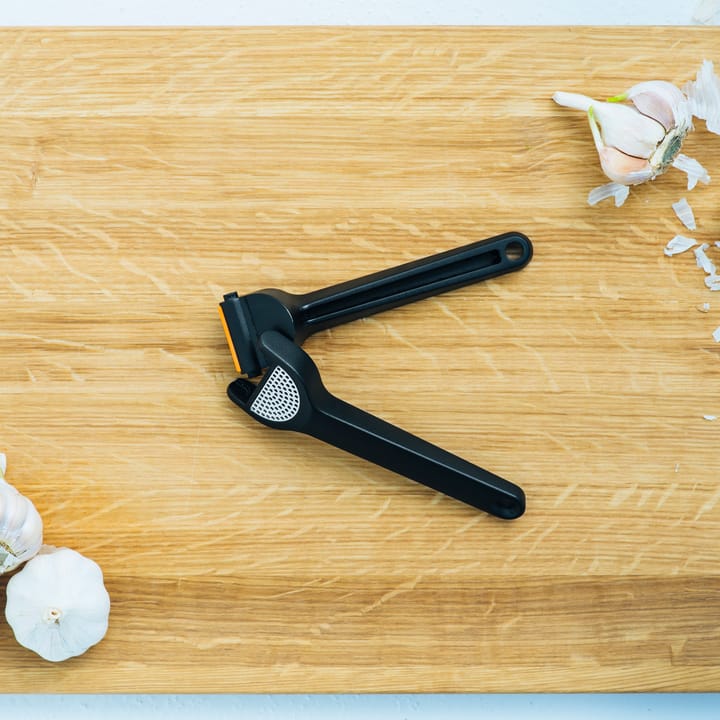 펑셔널 폼 마늘 프레스 24 cm, Black Fiskars | 피스카스