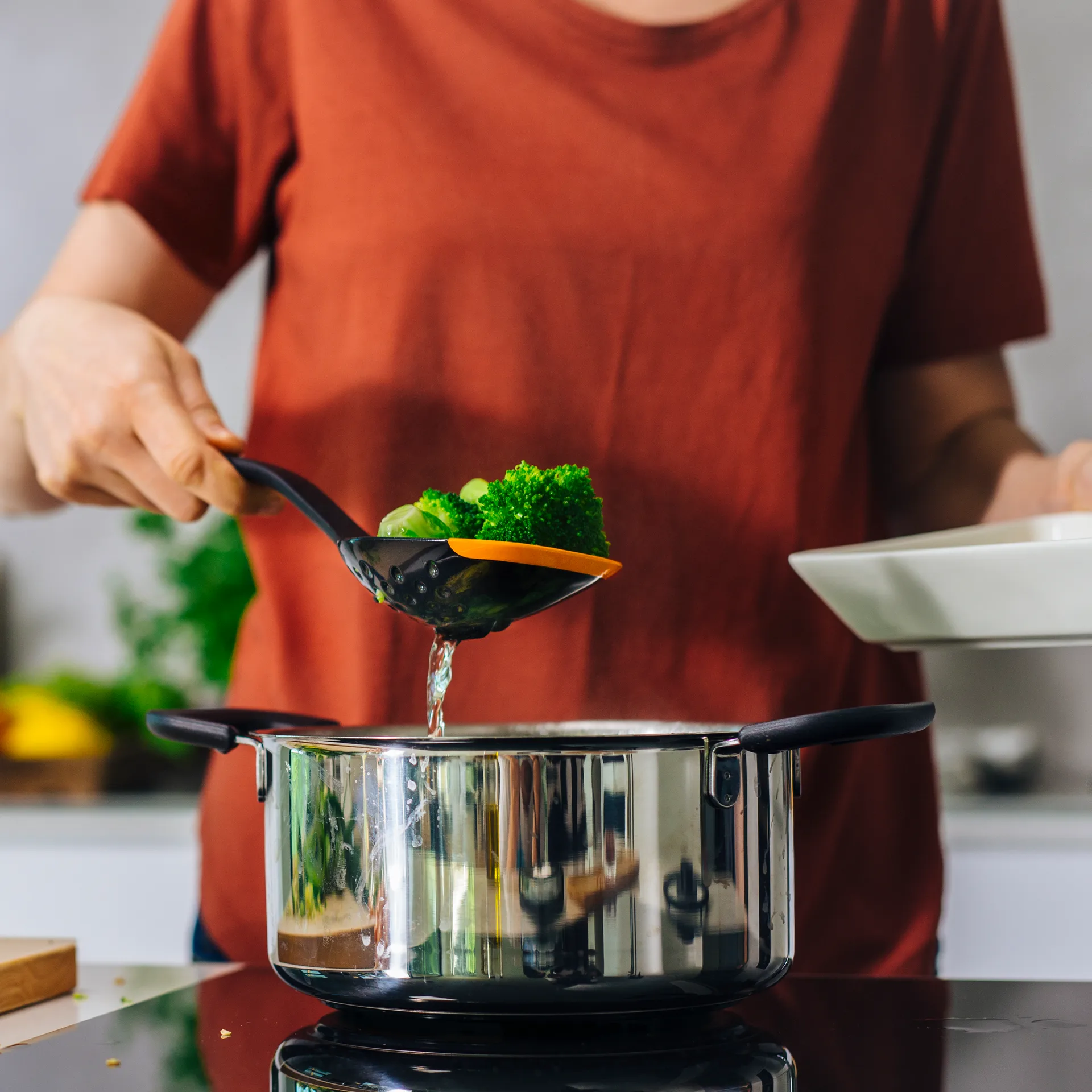 펑셔널 폼 스핀들 29,6 cm, Black Fiskars | 피스카스