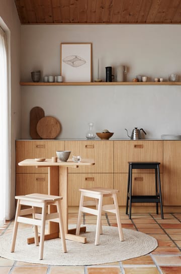 앵글 스탠다드 스툴 45 cm - Beech - Form & Refine