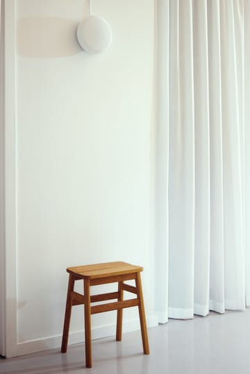 앵글 스탠다드 스툴 45 cm - Oak - Form & Refine