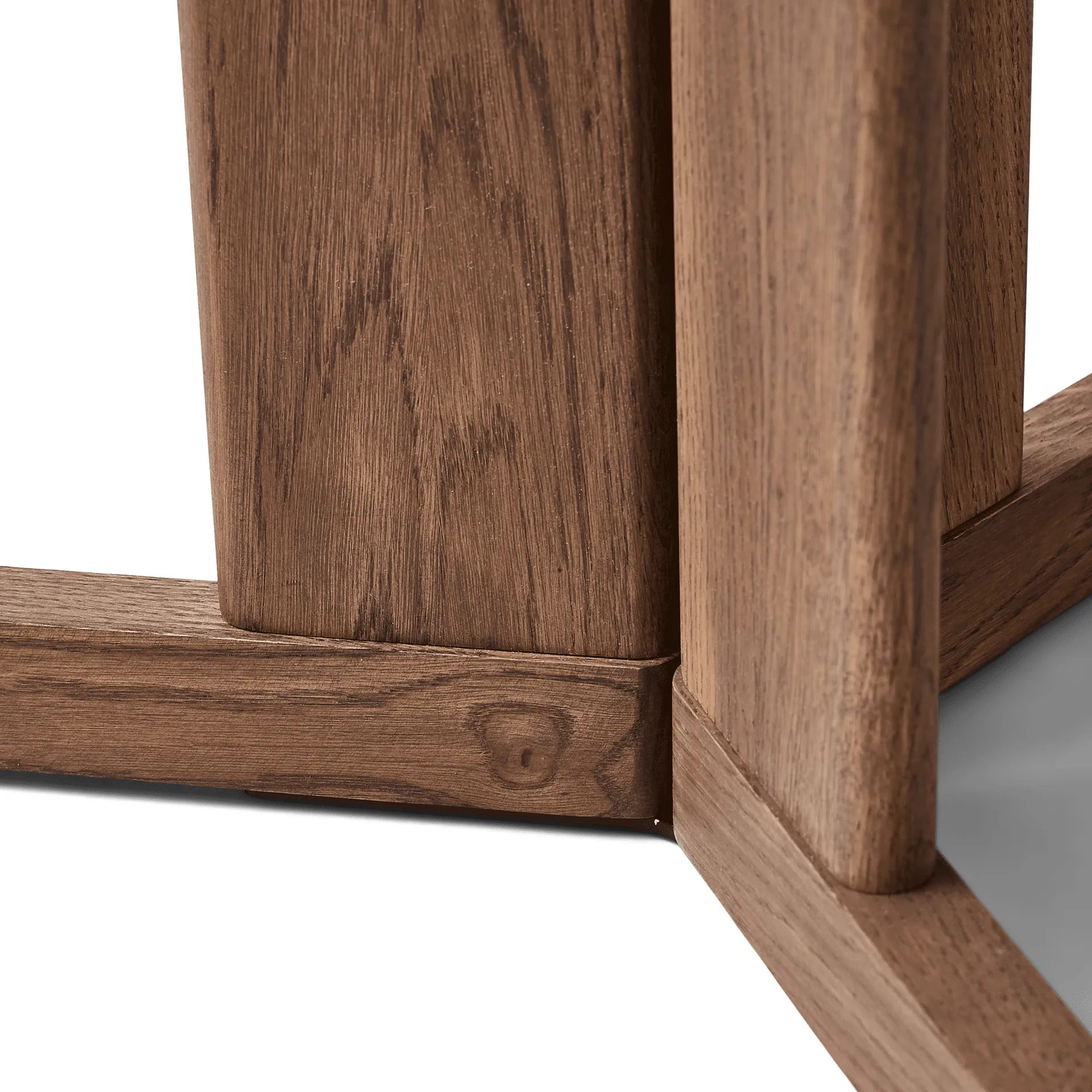 트레포일 다이닝 테이블 Ø75 cm, Smoked oak Form & Refine