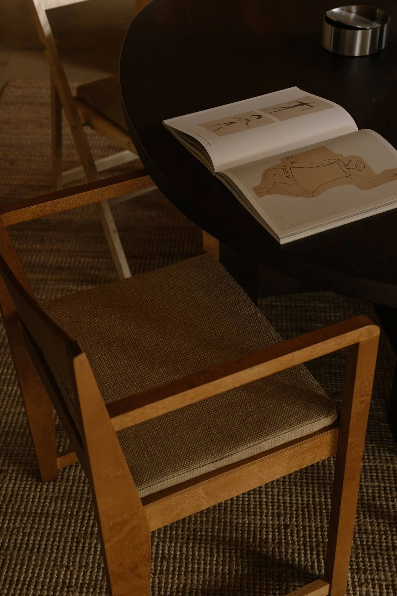 Armrest Chair 01 암체어용 쿠션, Camel, 47x37x4 cm FRAMA