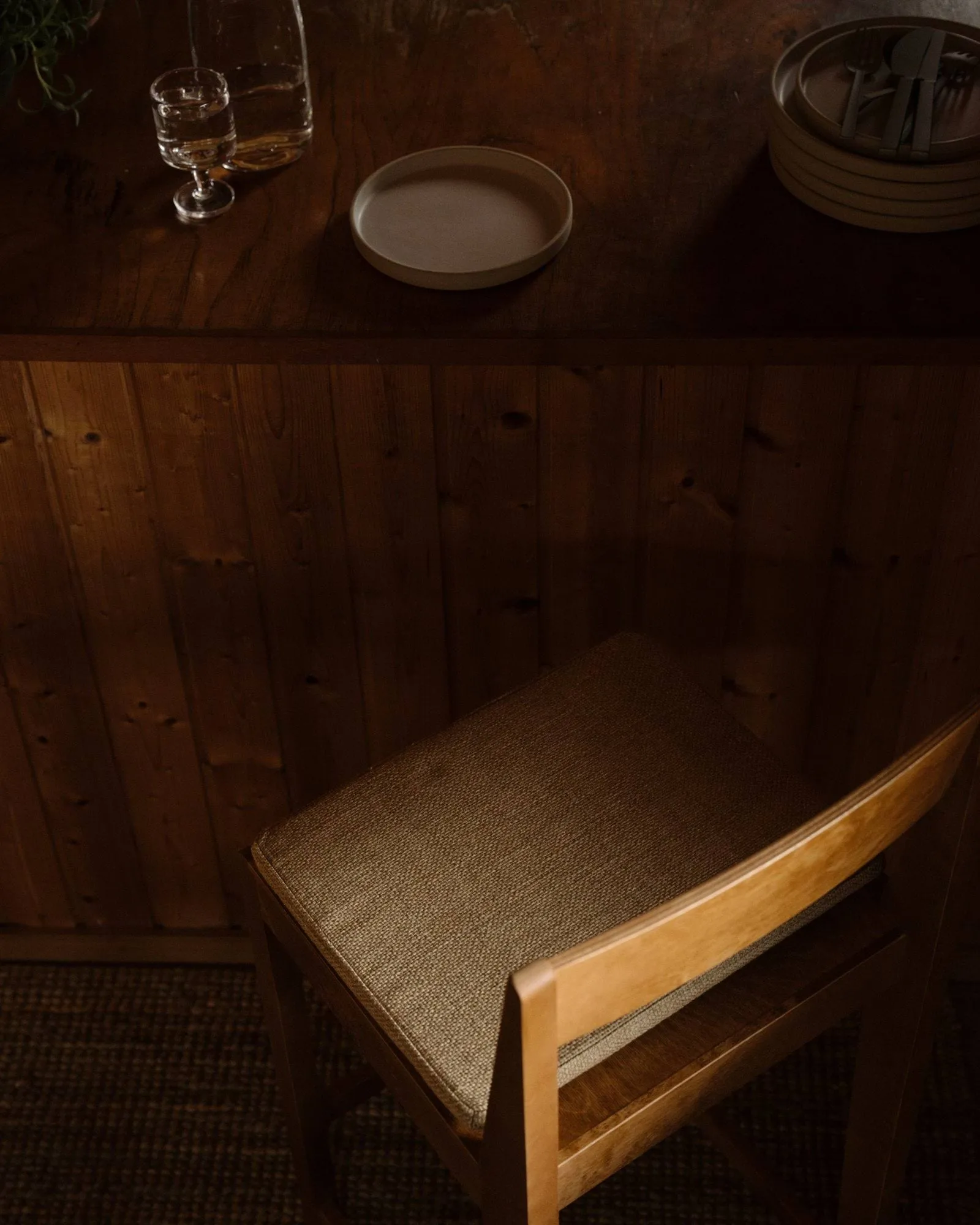 Bar Chair 01 바 스툴용 쿠션, Camel, 32x40x4 cm FRAMA