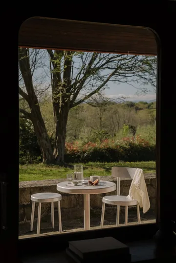 Tasca Table 다이닝 테이블 - Aluminium, large, Ø87,5x75,5 cm - FRAMA