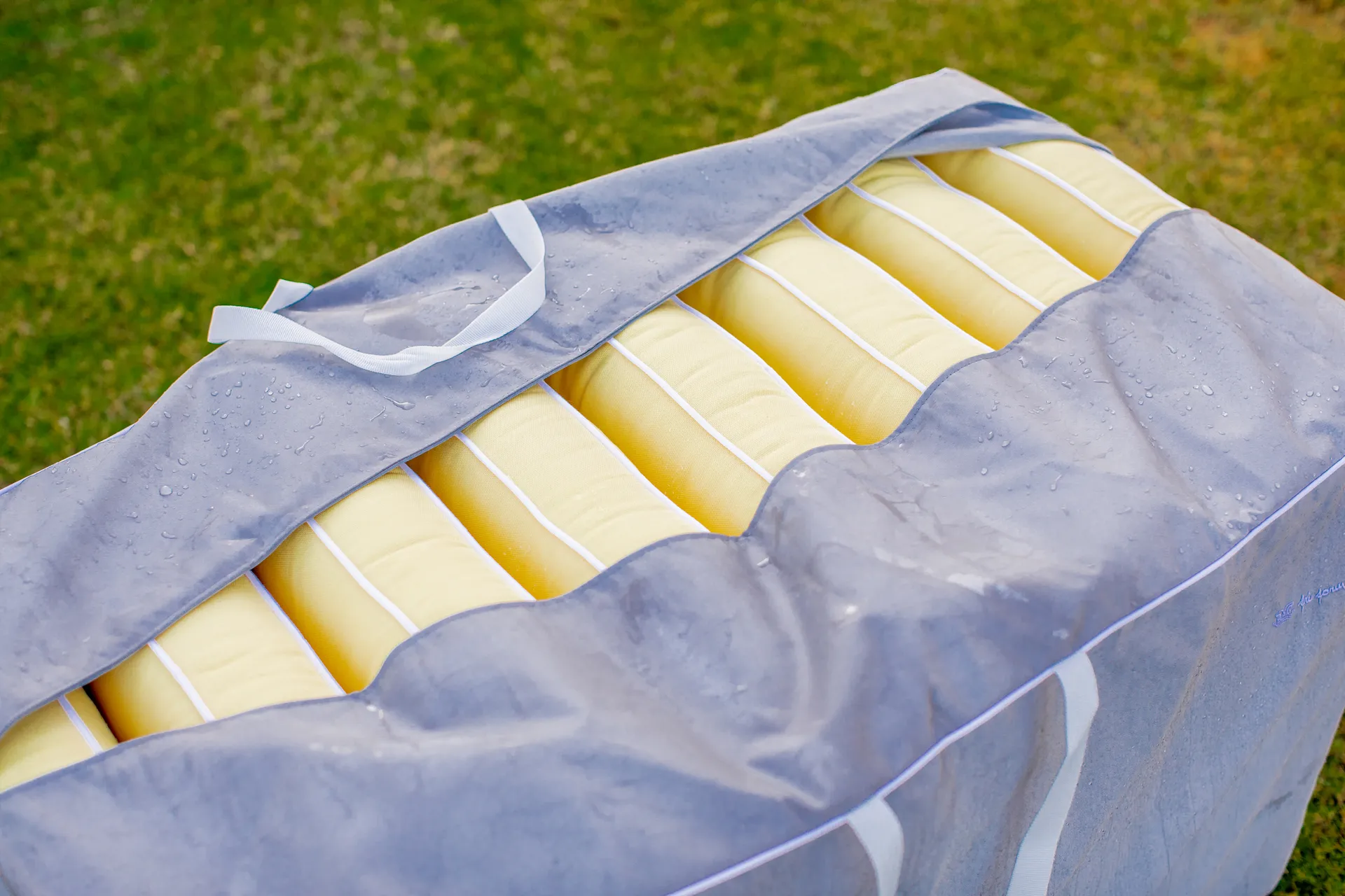 01 55 쿠션용 레인 커버, Grey Fri Form