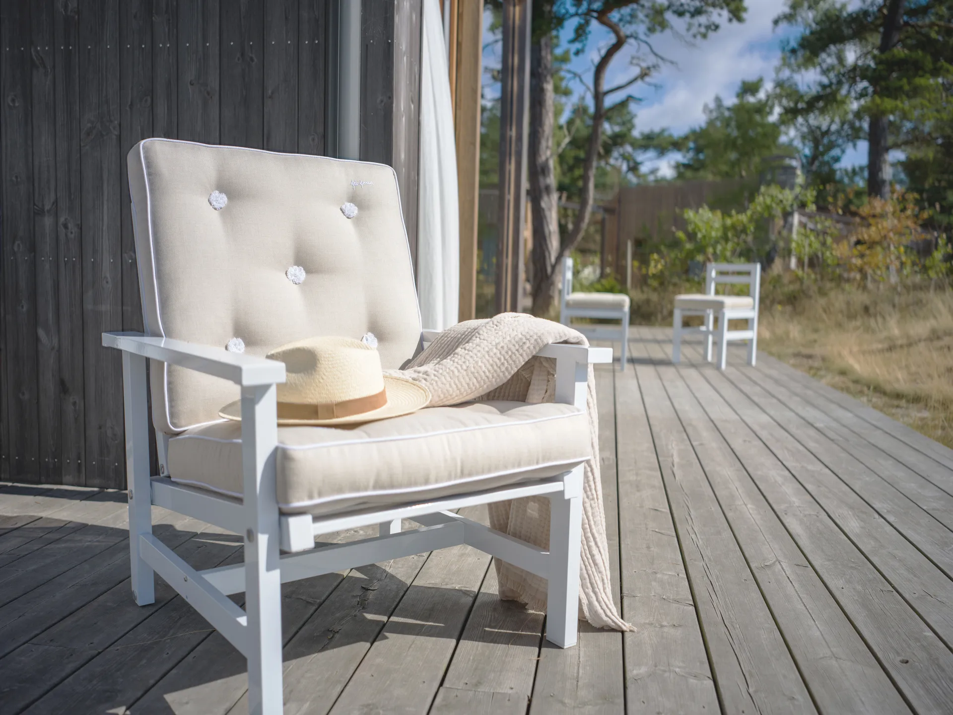 05 암체어, White Fri Form