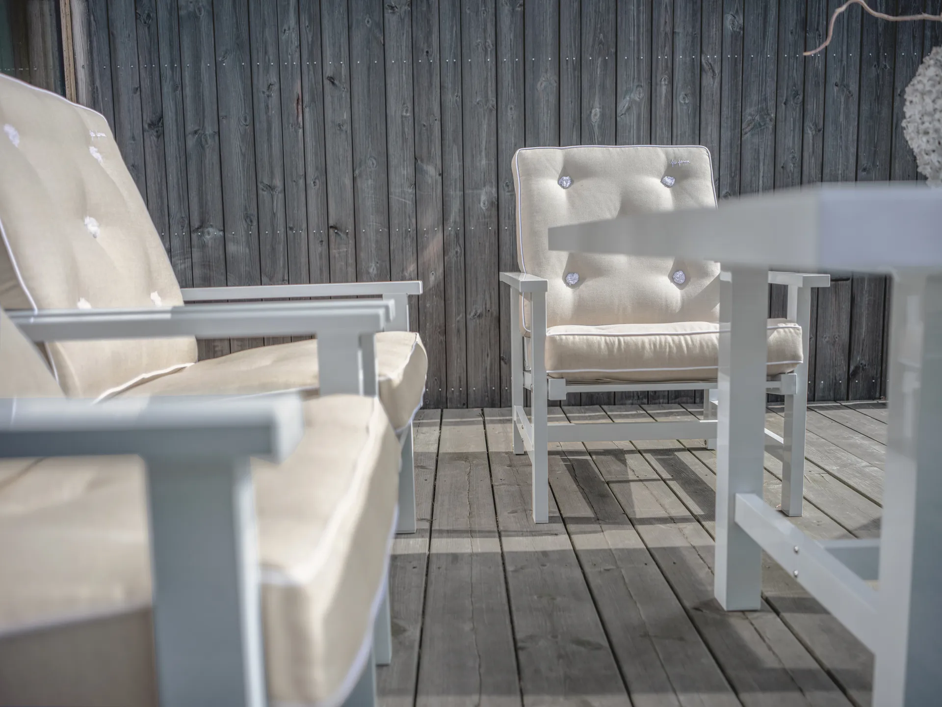 05 암체어, White Fri Form