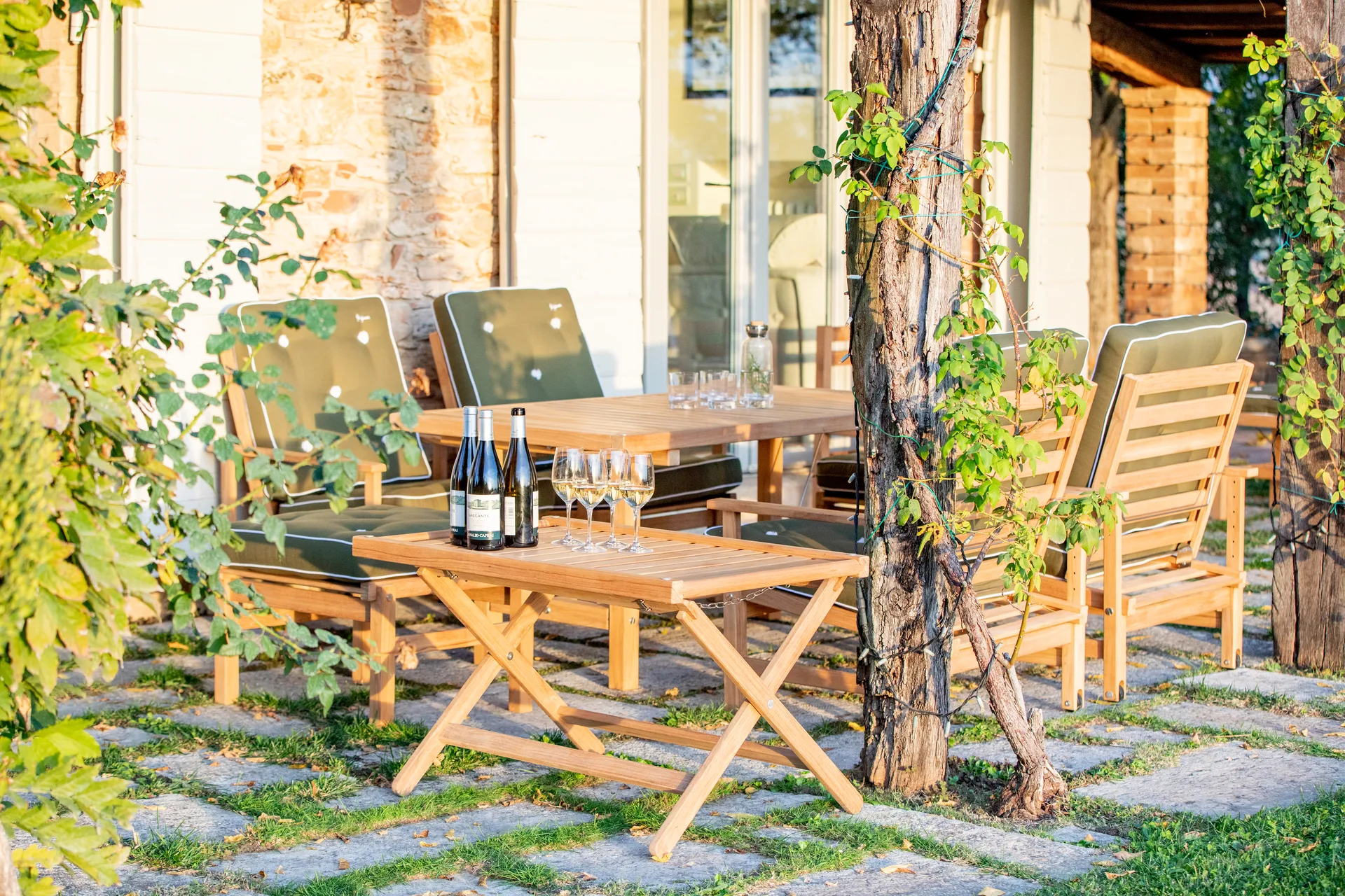 60 트레이 테이블, Teak, 59x94 cm Fri Form