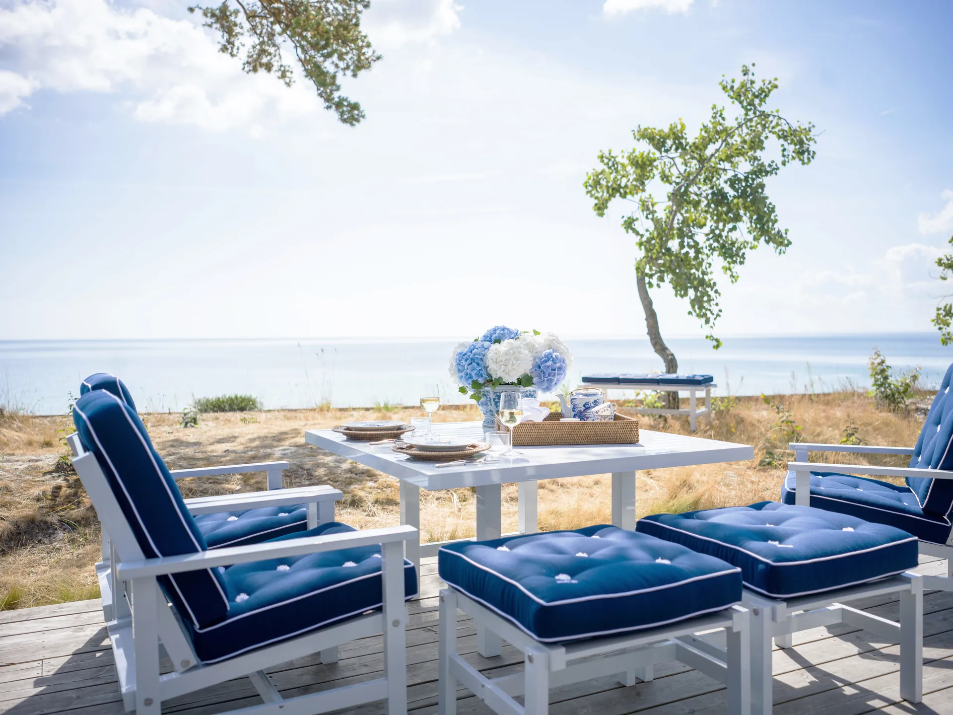 92 오토만, White Fri Form