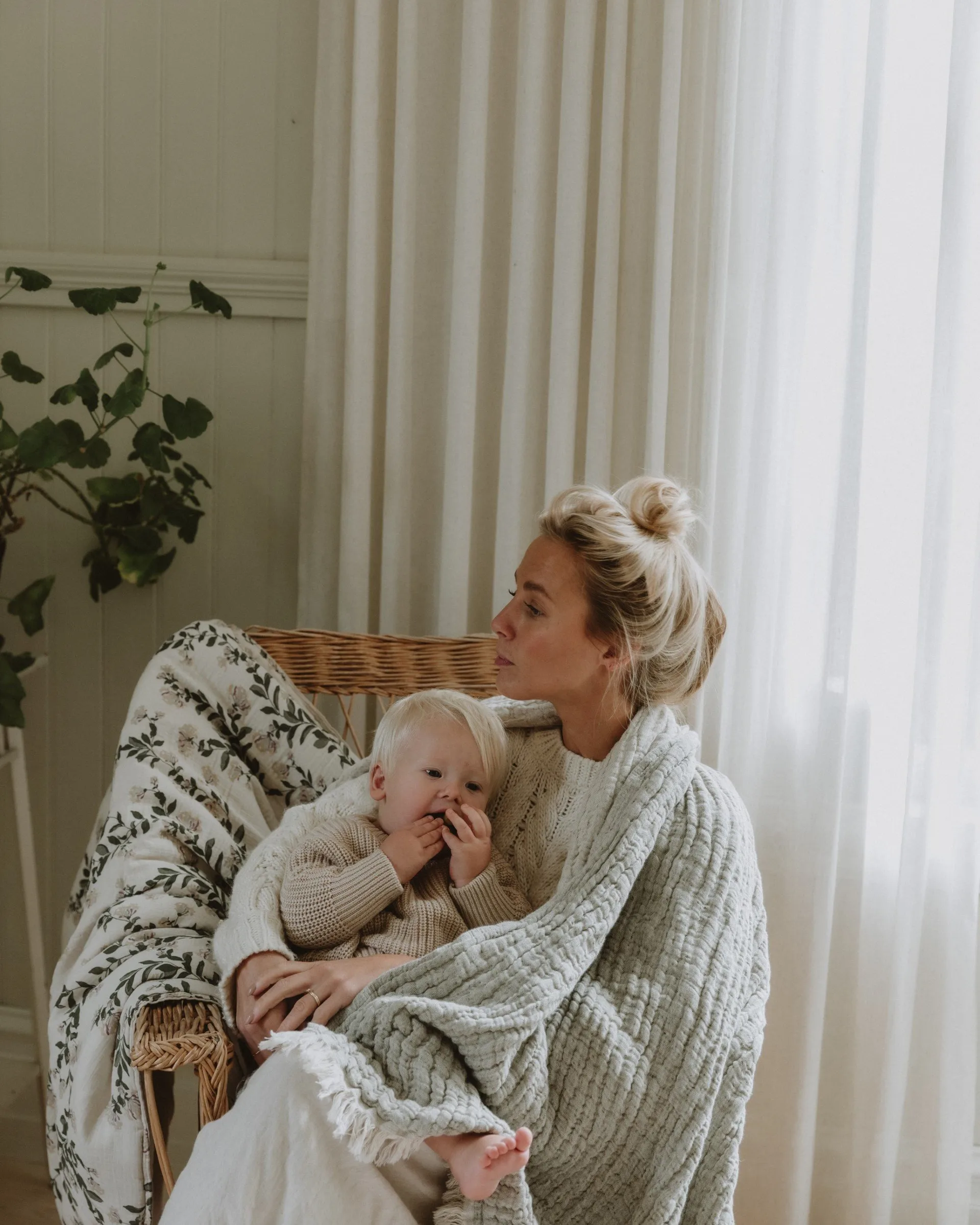 멜로우 담요 130x170 cm, Kale Garbo&Friends | 가르보앤프랜즈