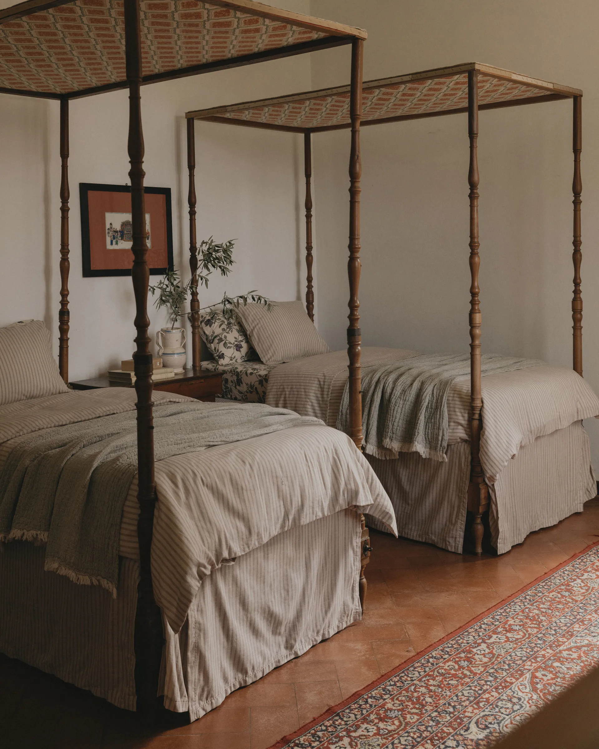 스트라이프 모브 베드 스커트, 140x200x53 cm Garbo&Friends | 가르보앤프랜즈