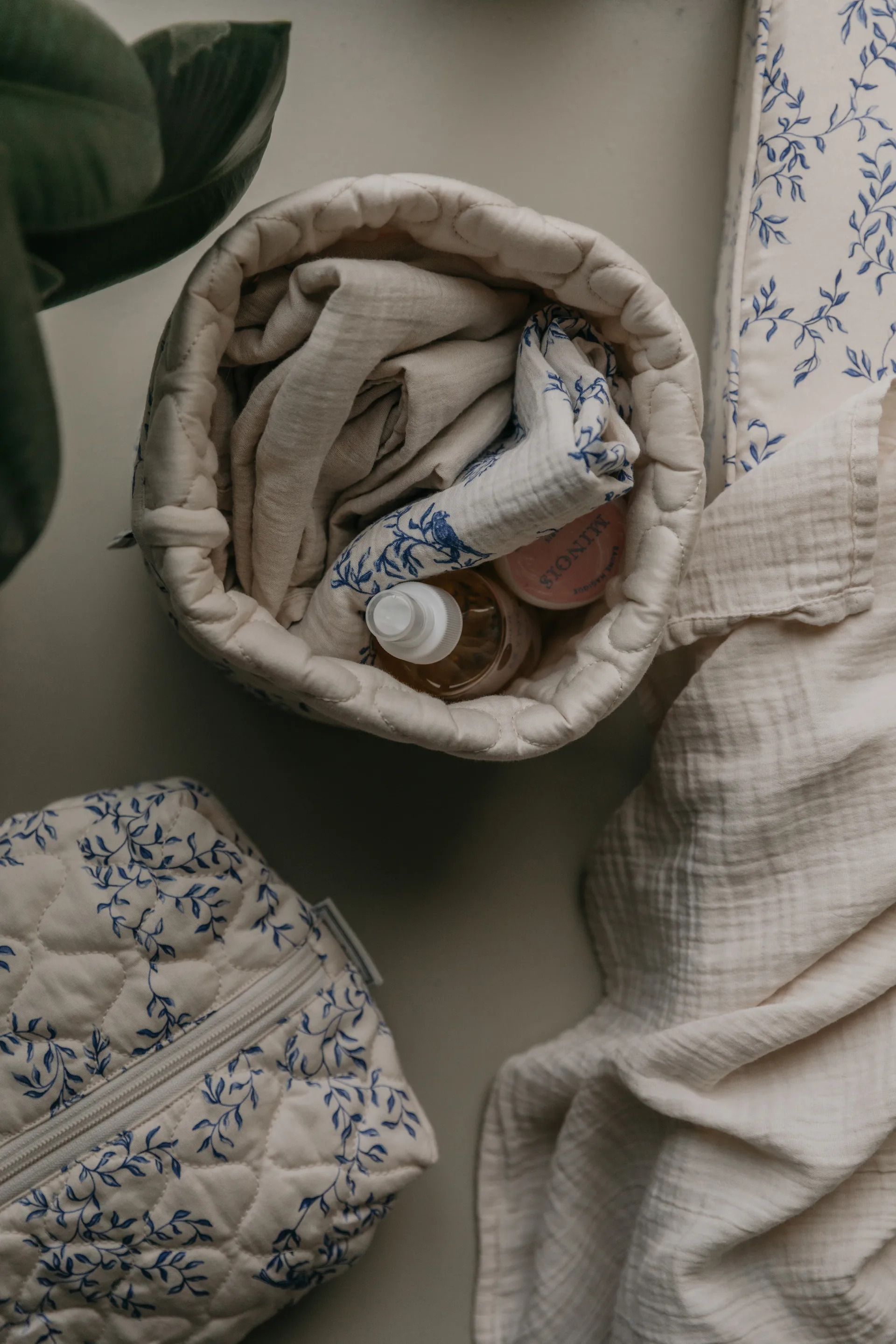 자르딤 새틴 퀼트 바구니 2개, 20x20 cm + 30x30 cm Garbo&Friends | 가르보앤프랜즈