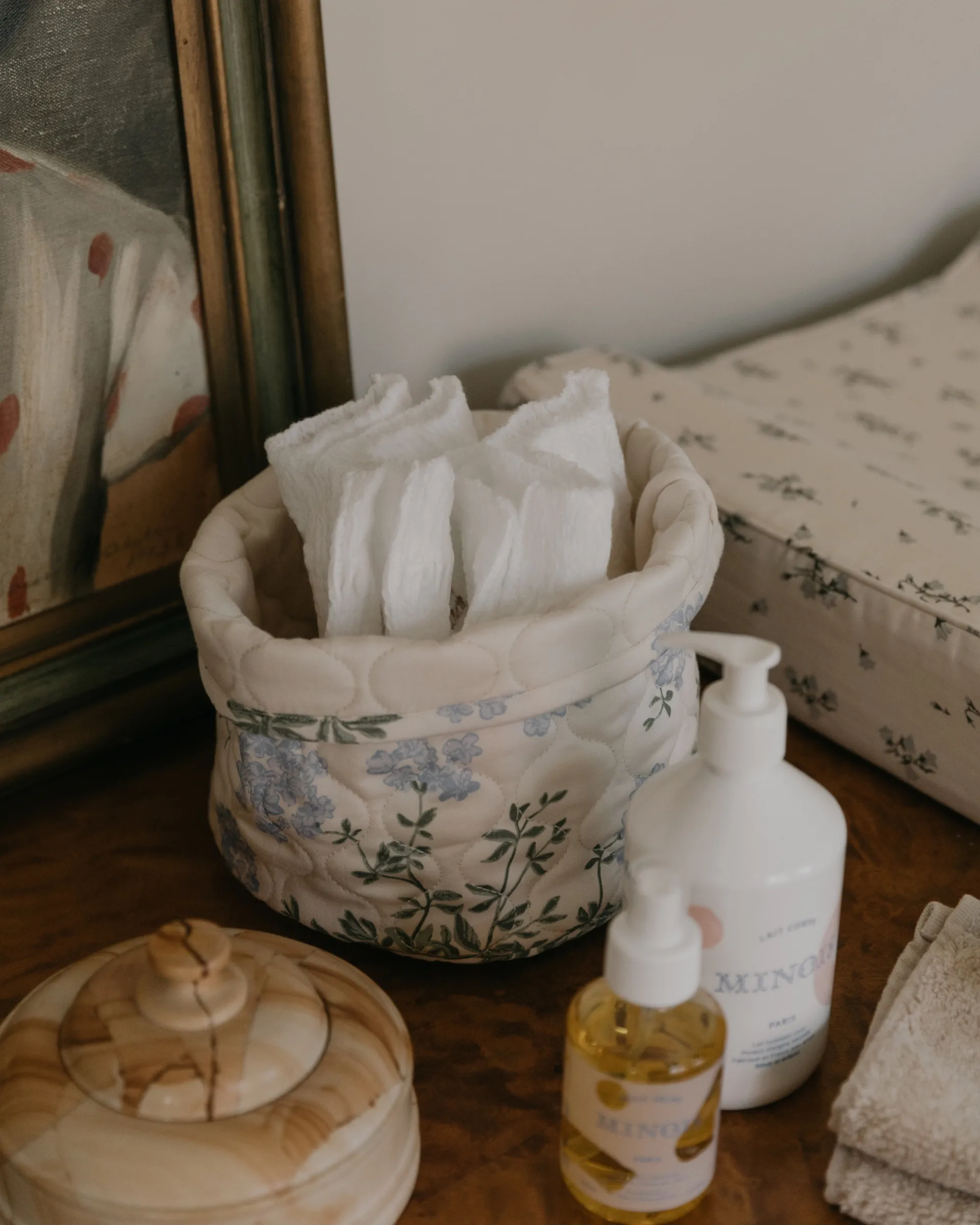 플럼바고 새틴 퀼트 바구니 2개, 20x20 cm + 30x30 cm Garbo&Friends | 가르보앤프랜즈