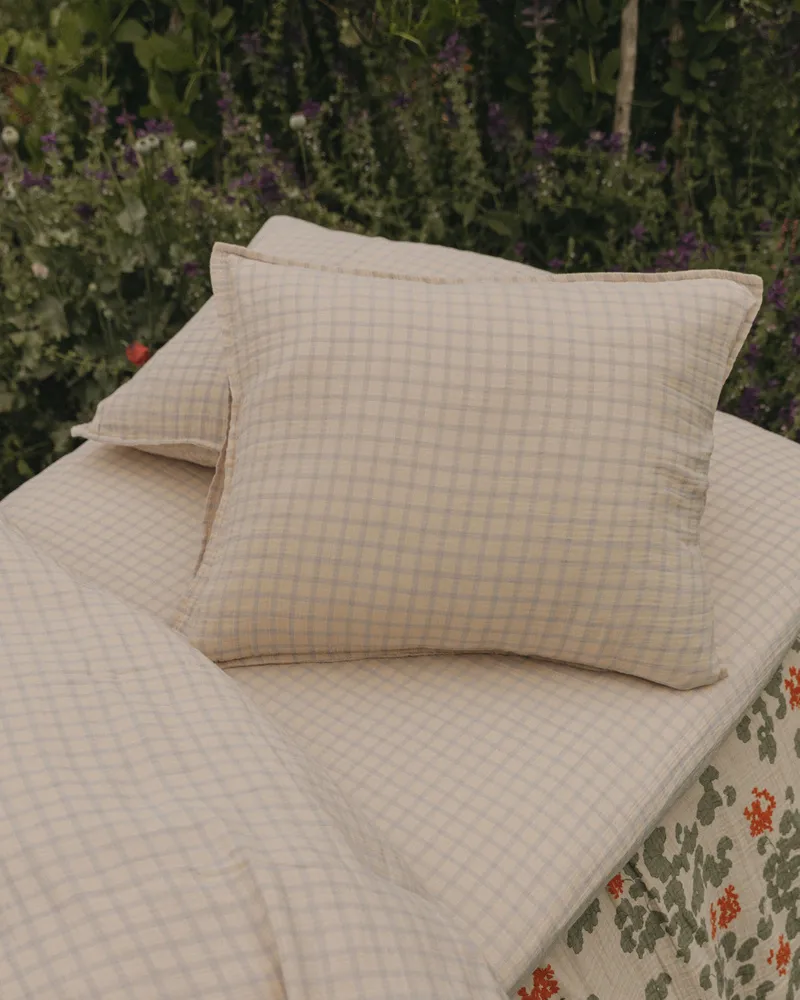 깅엄 스카이 블루 무슬린 베개 커버, 50x60 cm Garbo&Friends | 가르보앤프렌즈